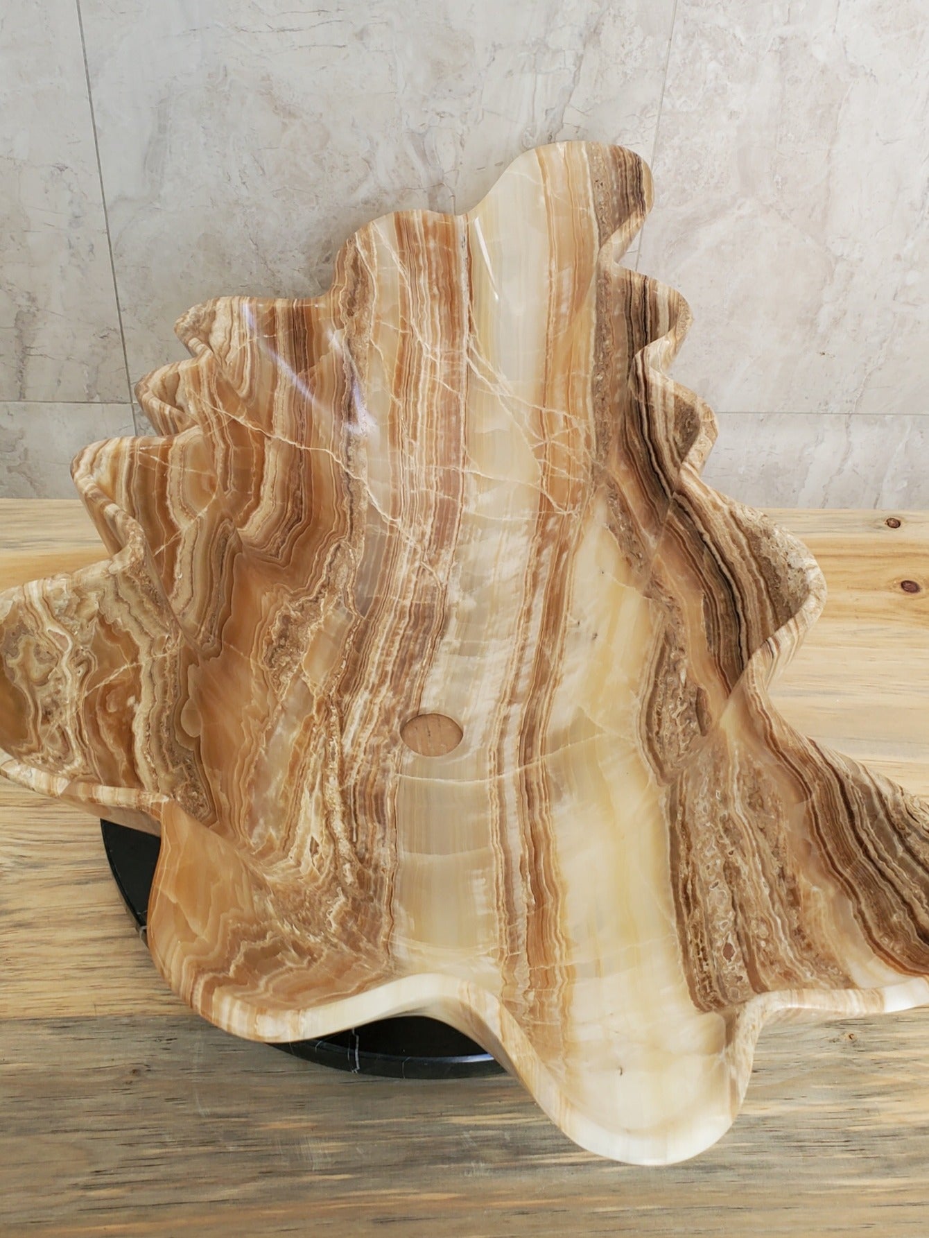 S17_01 Beige and Tan Onyx Vessel Sink - 27.5 x 15 inch