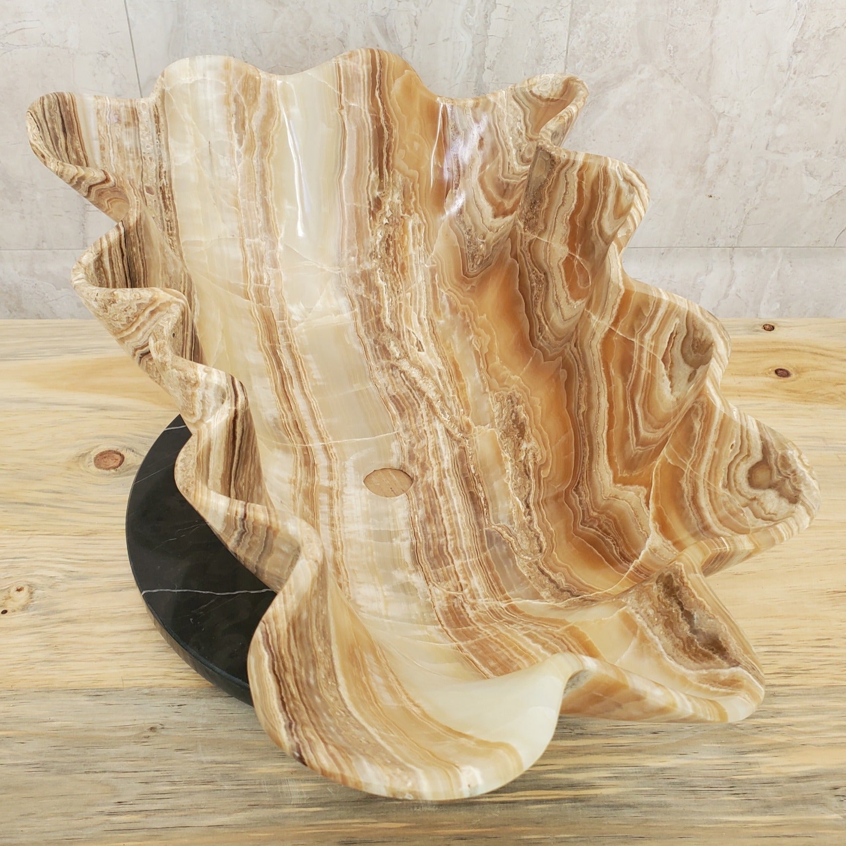 S17_01 Beige and Tan Onyx Vessel Sink - 27.5 x 15 inch