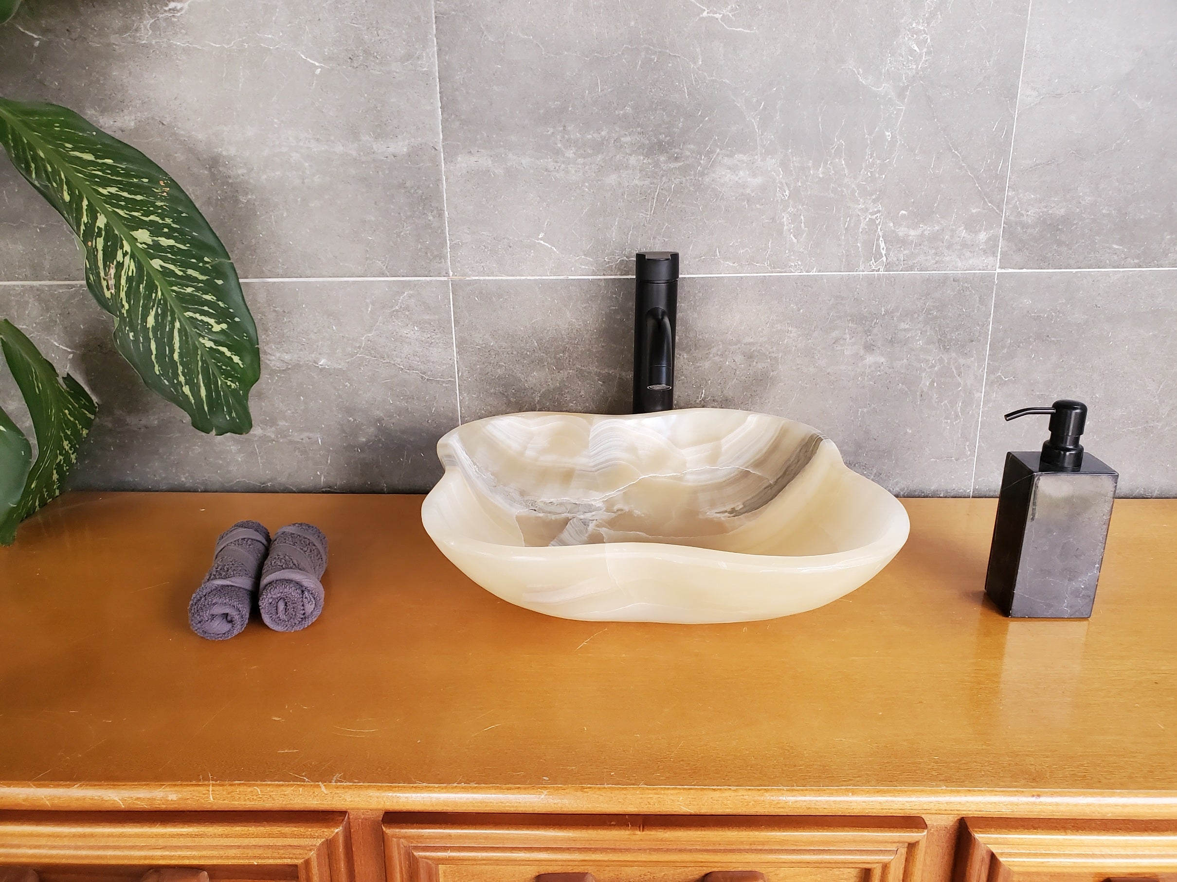 S35_58 Beige Onyx Vessel Sink, Natural Stone Countertop Basin, Luxury Vanity Sink, Spa Bathroom Decor Onyx Sinks Sinks