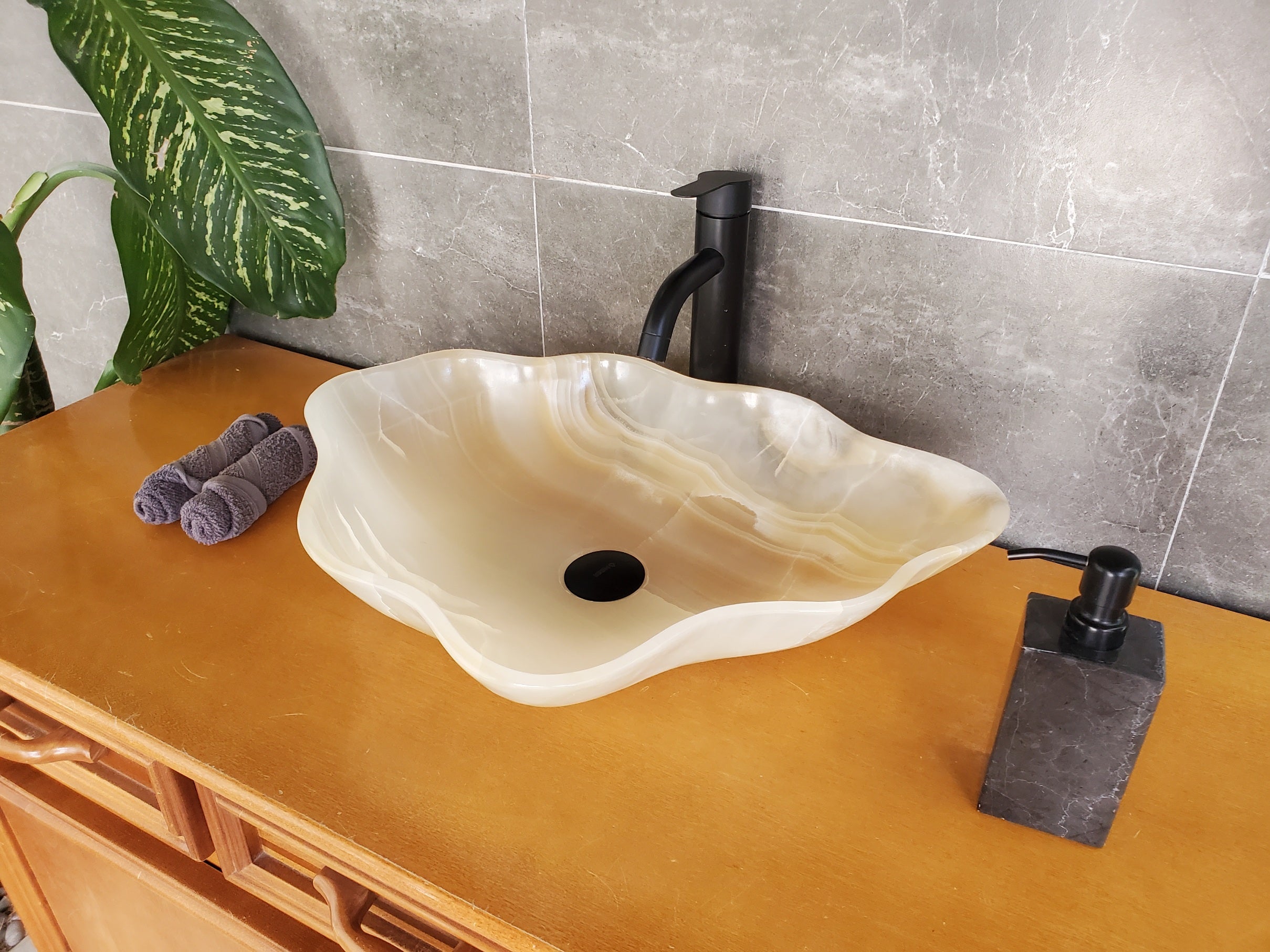 S35_59 Beige Onyx Vessel Sink - Natural Stone Bathroom Basin (16 x 13 inches) Onyx Sinks Sinks