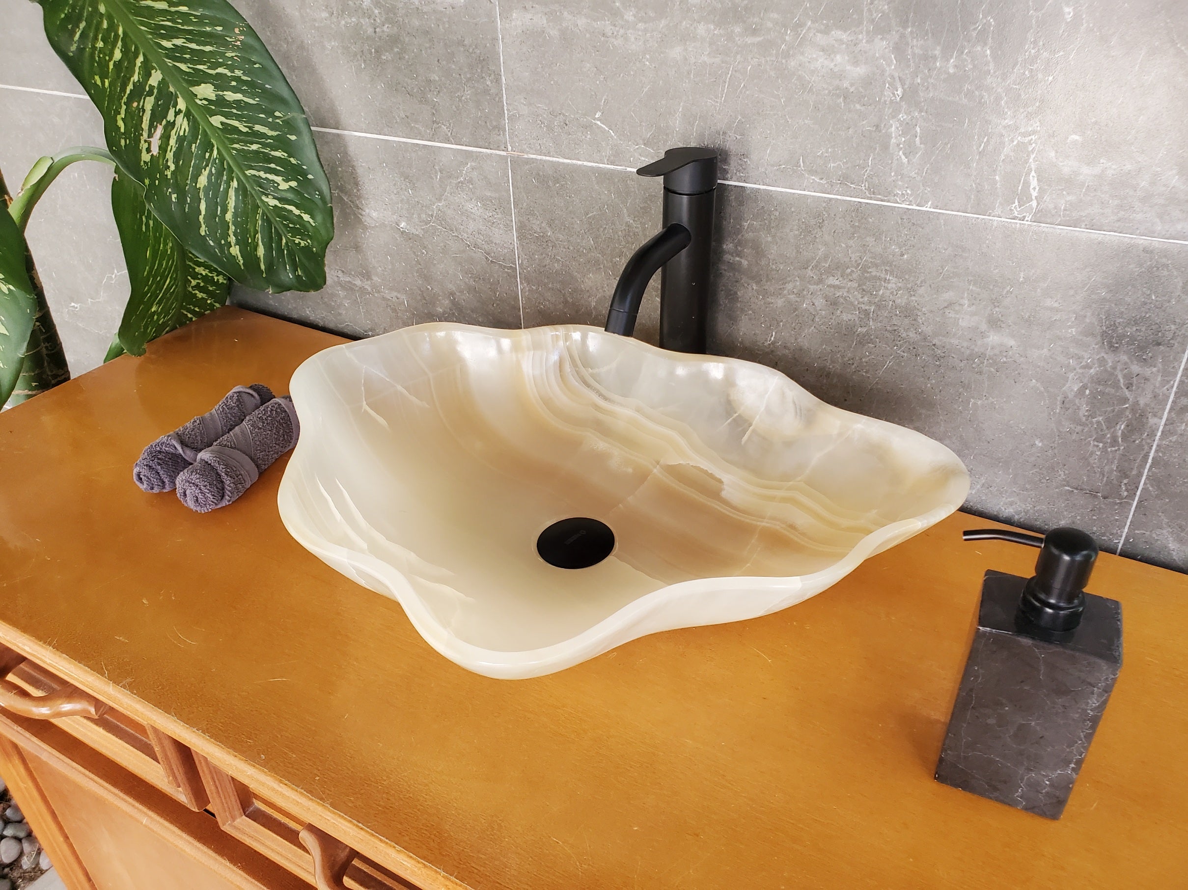 S35_59 Beige Onyx Vessel Sink - Natural Stone Bathroom Basin (16 x 13 inches) Onyx Sinks Sinks