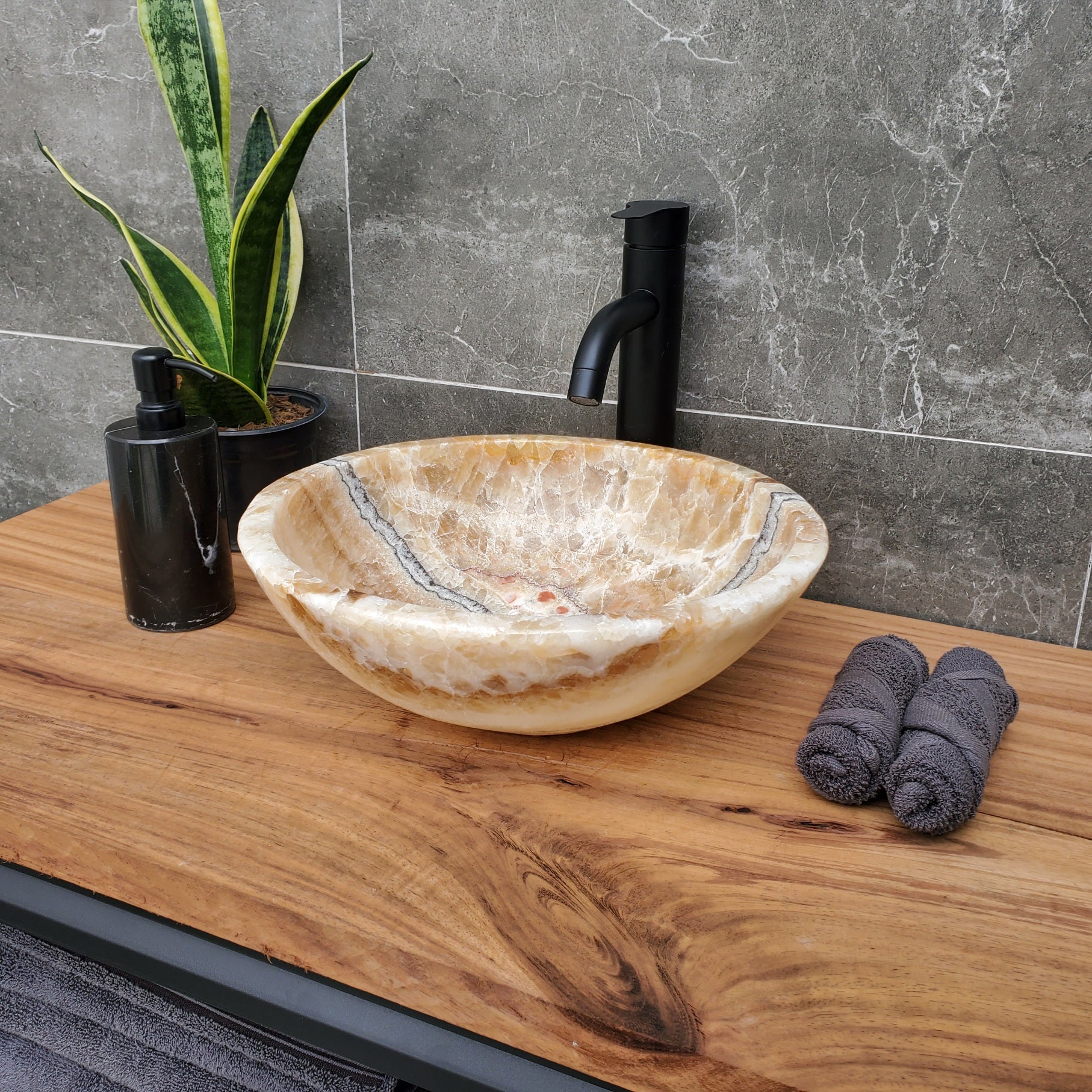 S31_08 Onyx Stone Vessel Sink - Round