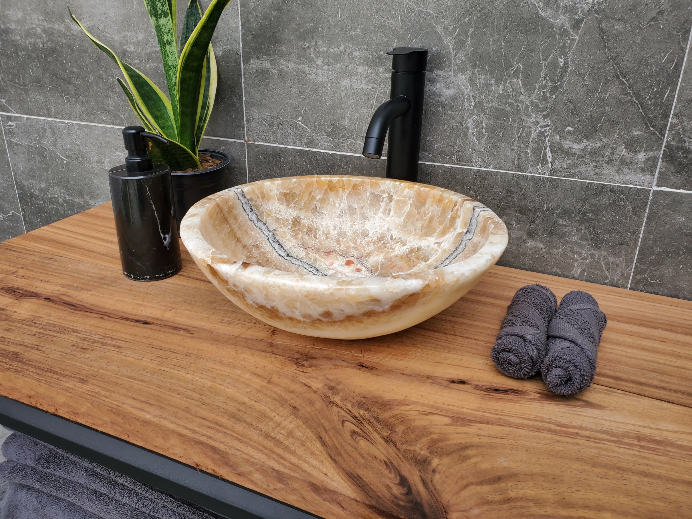 S31_08 Onyx Stone Vessel Sink - 13.5 inch