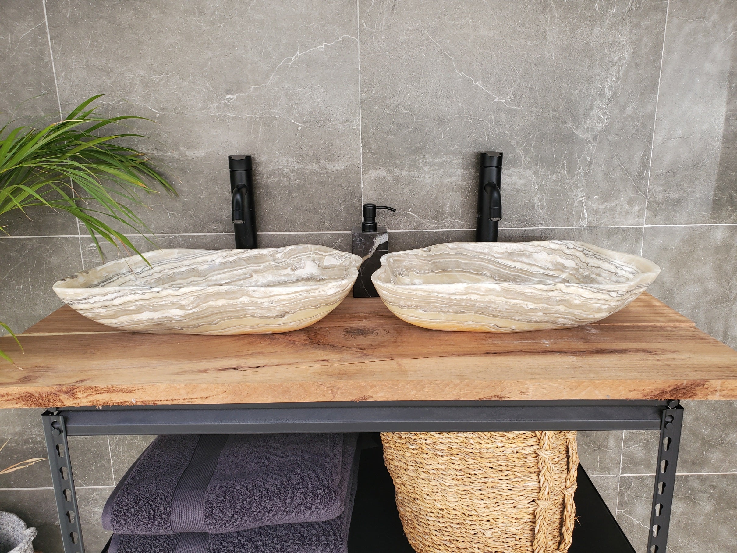 SET3306 Onyx Stone Master Bath Set of 2 (Two) Vessel Sinks
