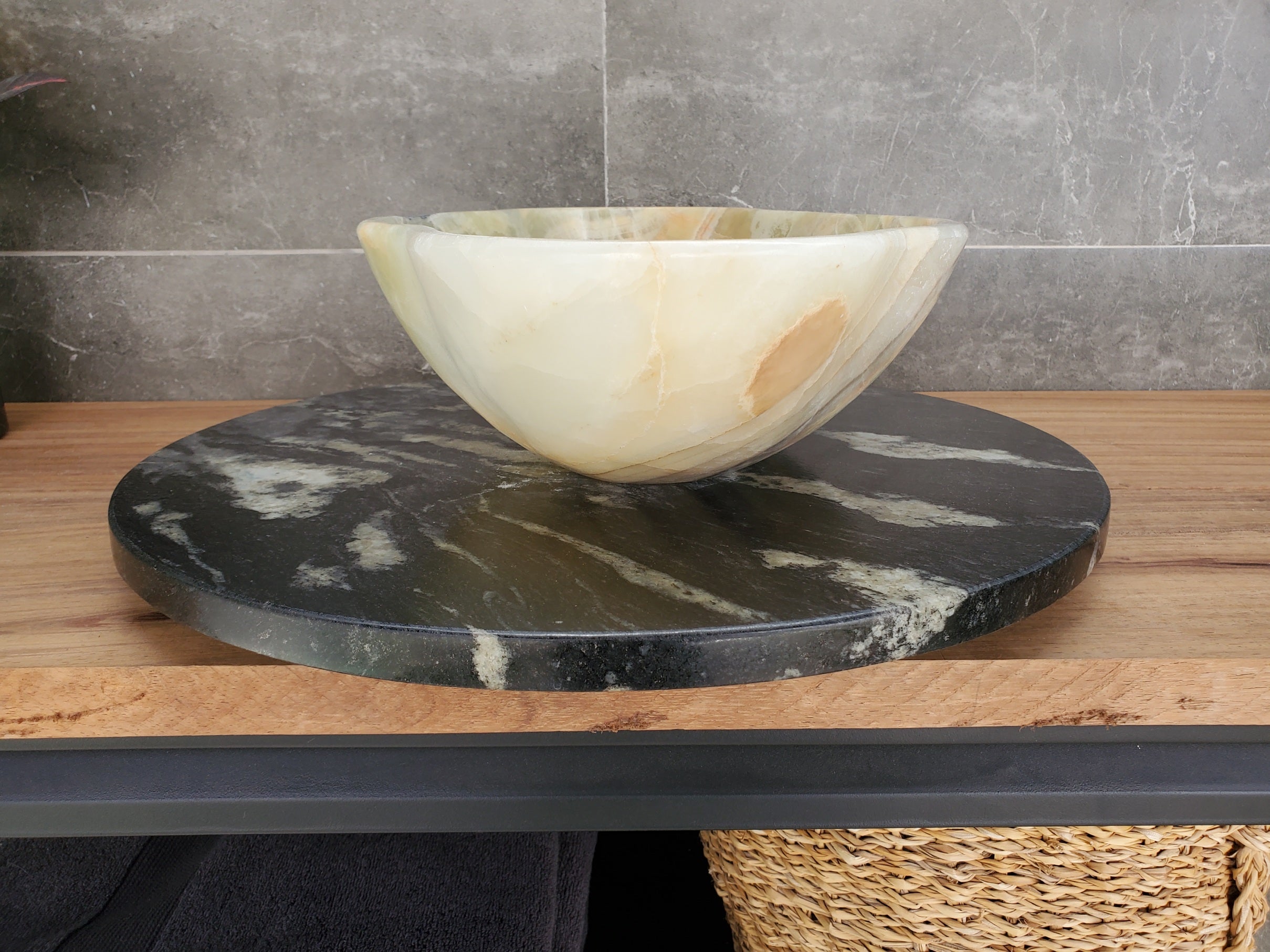 S33_25 Light Green Onyx Bathroom Vessel Sink - 18 x 12 inch