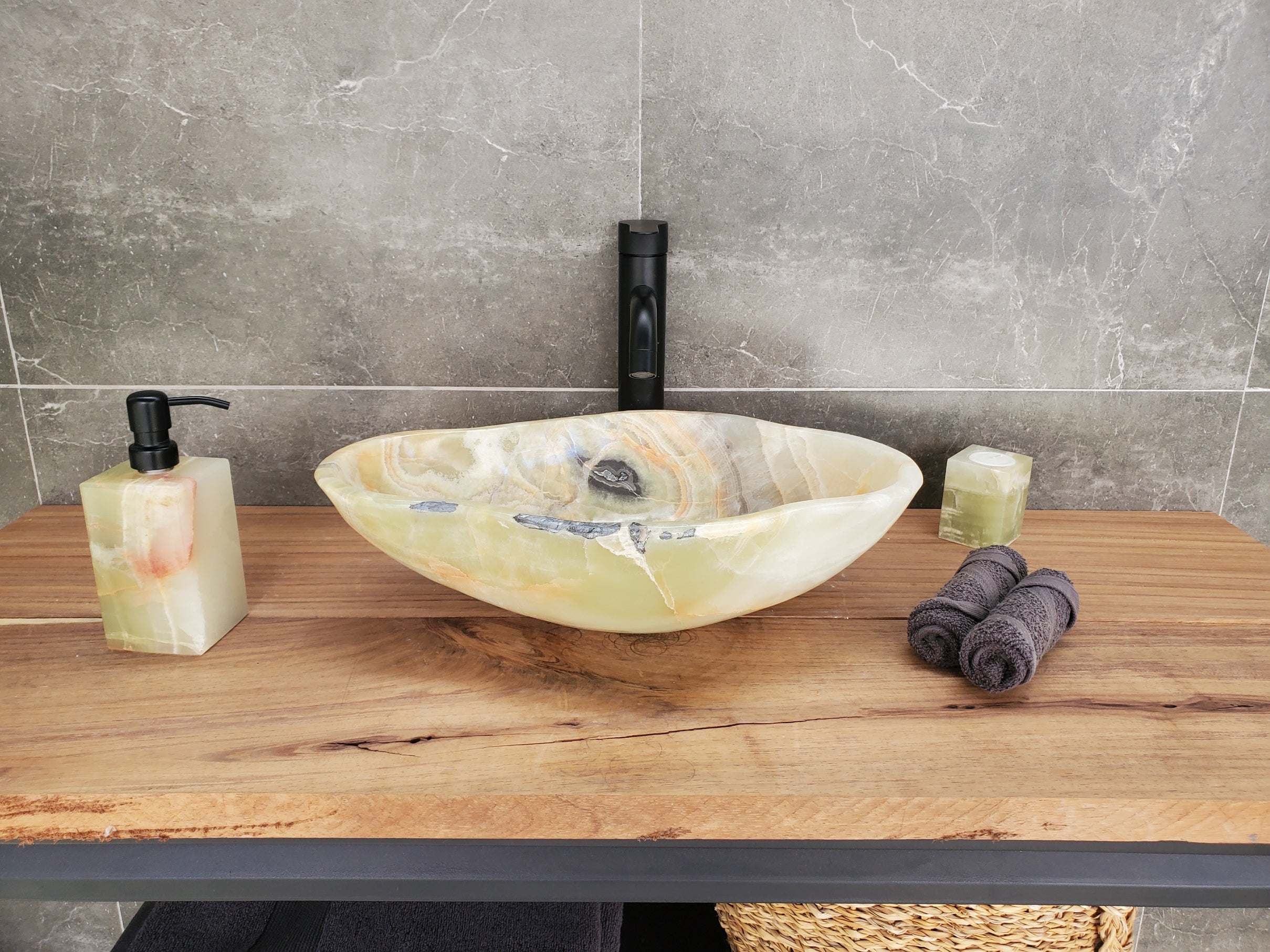 S33_25 Light Green Onyx Bathroom Vessel Sink - 18 x 12 inch