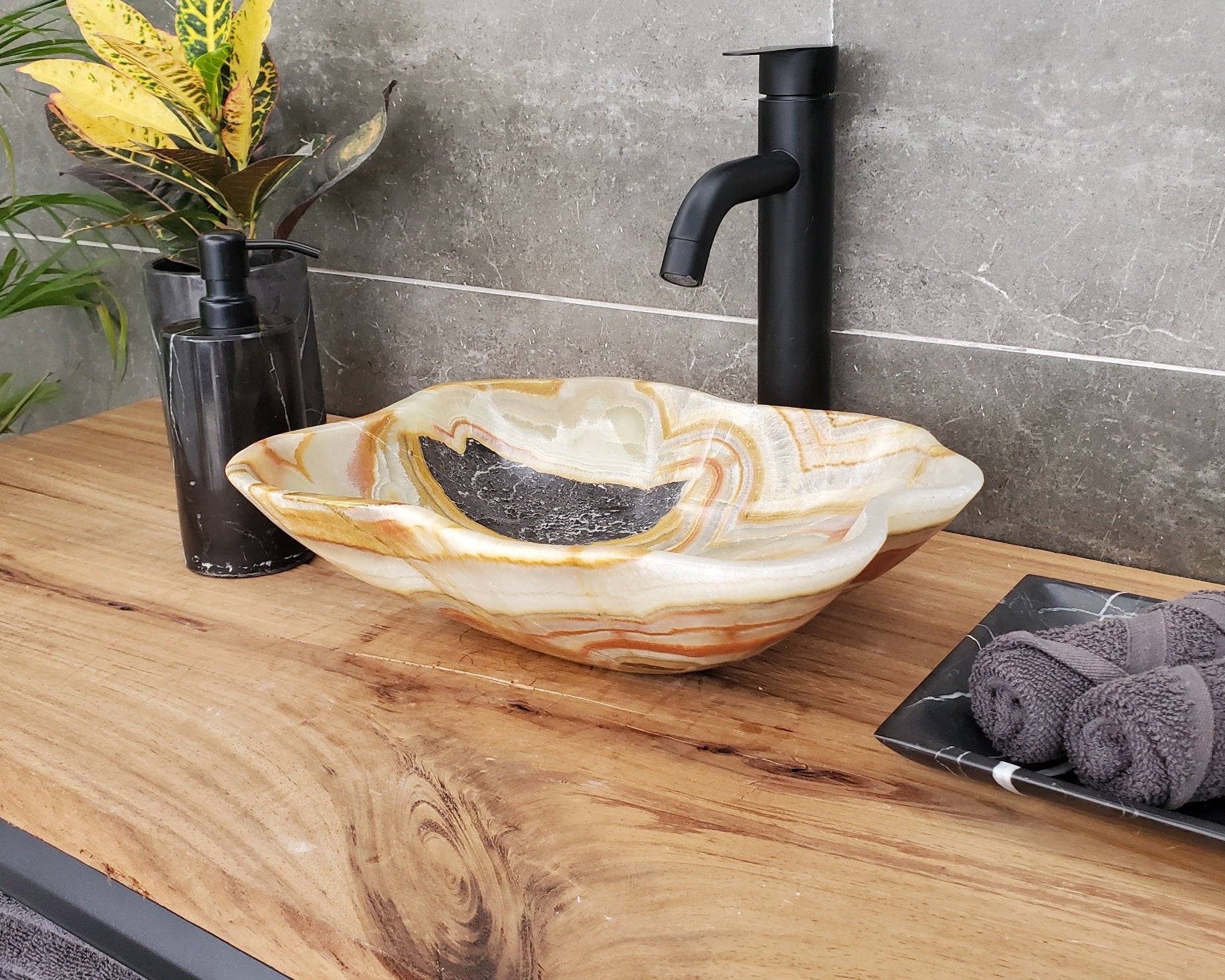 S31_29 Onyx Stone Vessel Bathroom Sink