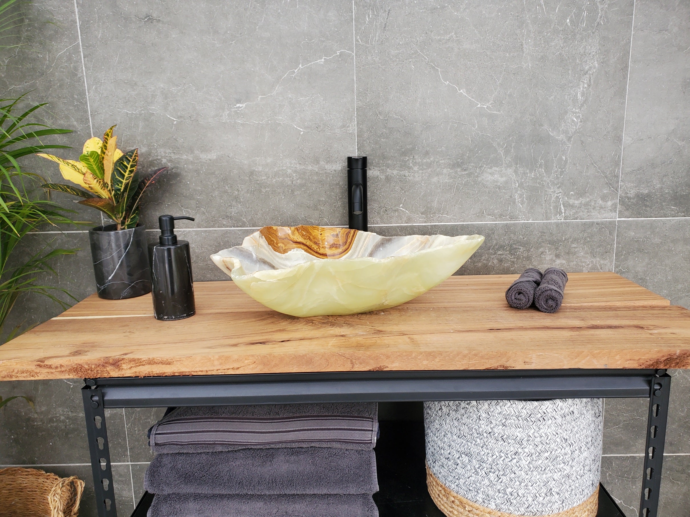 S32_07 Onyx Stone Vessel Bathroom Sink