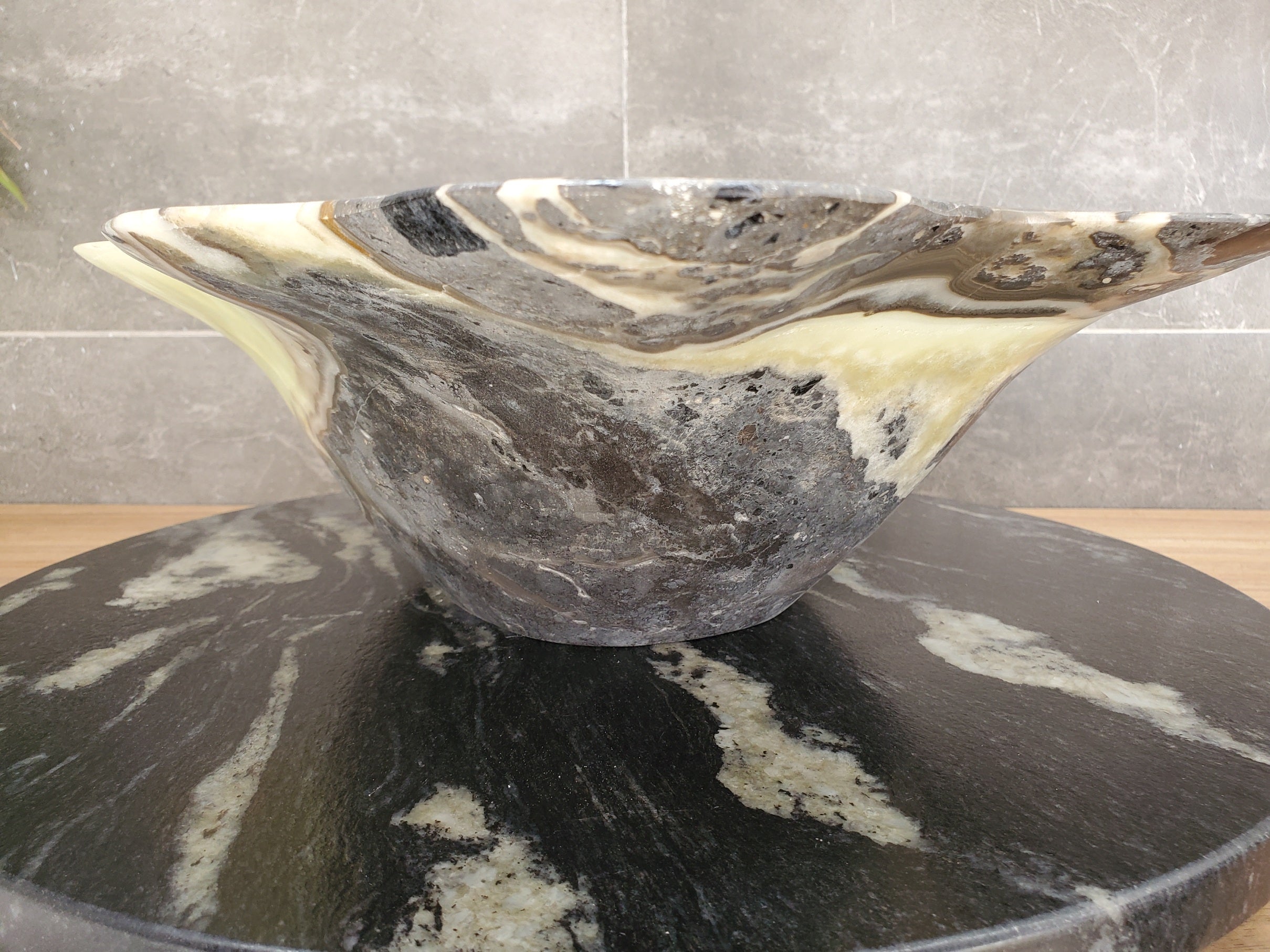 S33_55 Green Onyx Bathroom Vessel Sink - 18.5 x 14.5 inch