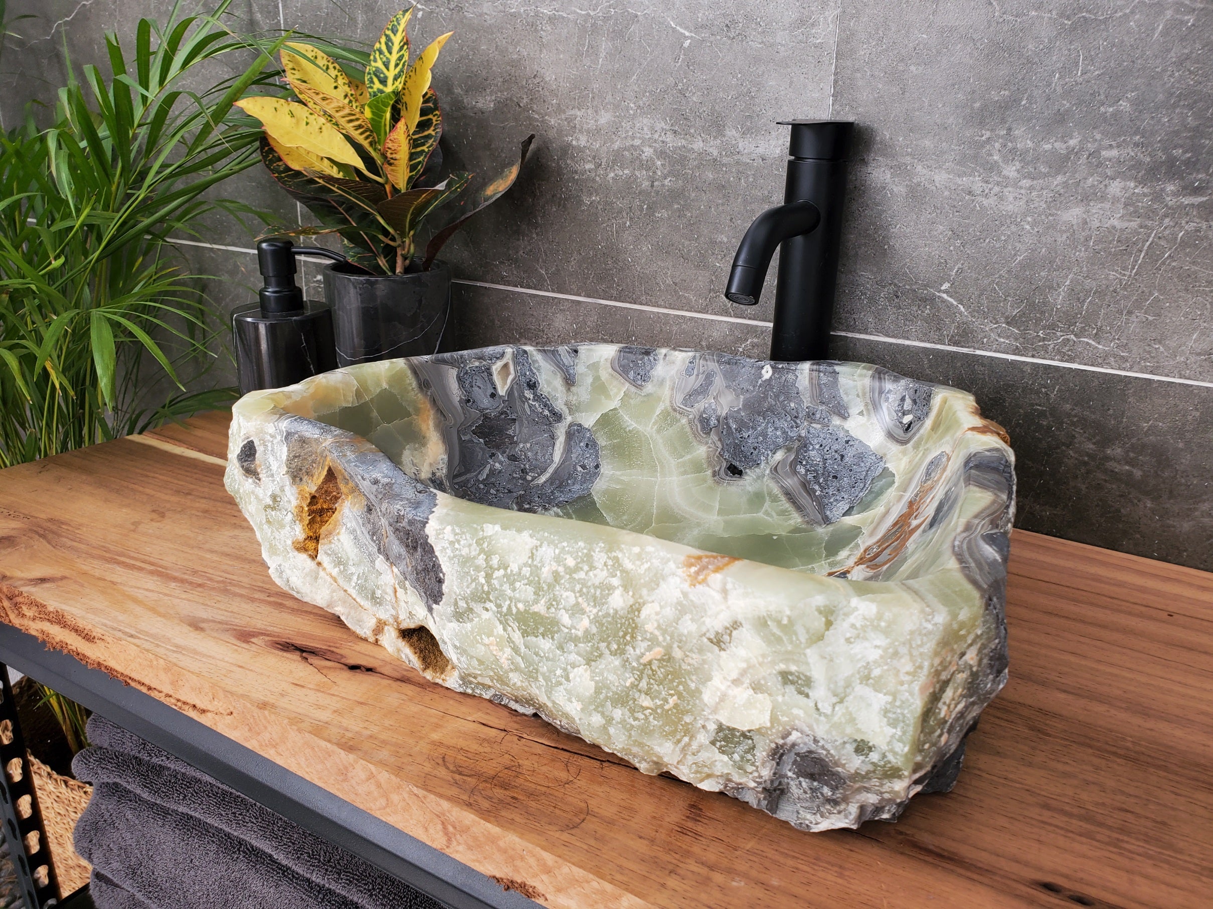 S31_30 Onyx Stone Vessel Bathroom Sink - 17 x 15 inch