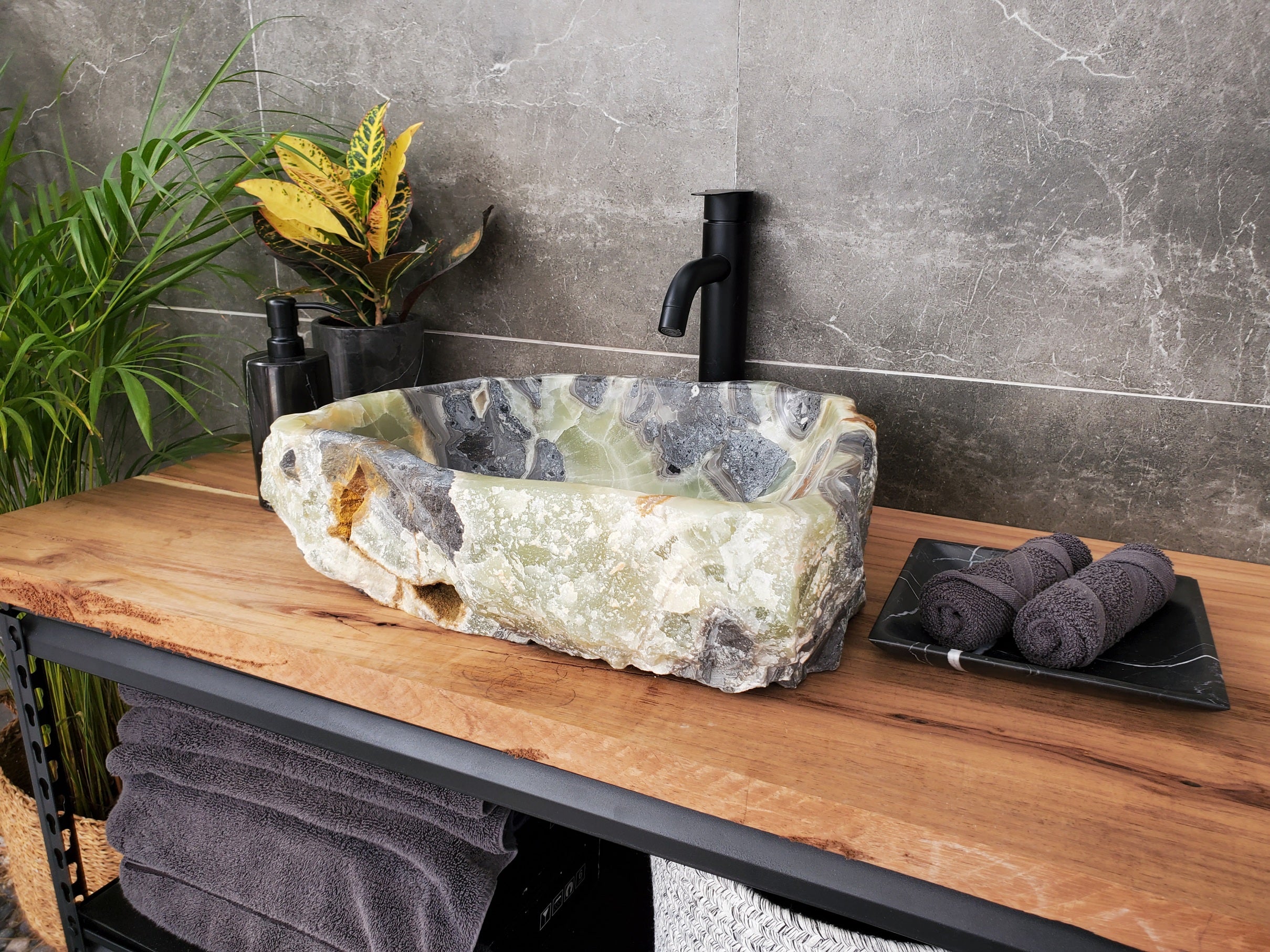 S31_30 Onyx Stone Vessel Bathroom Sink