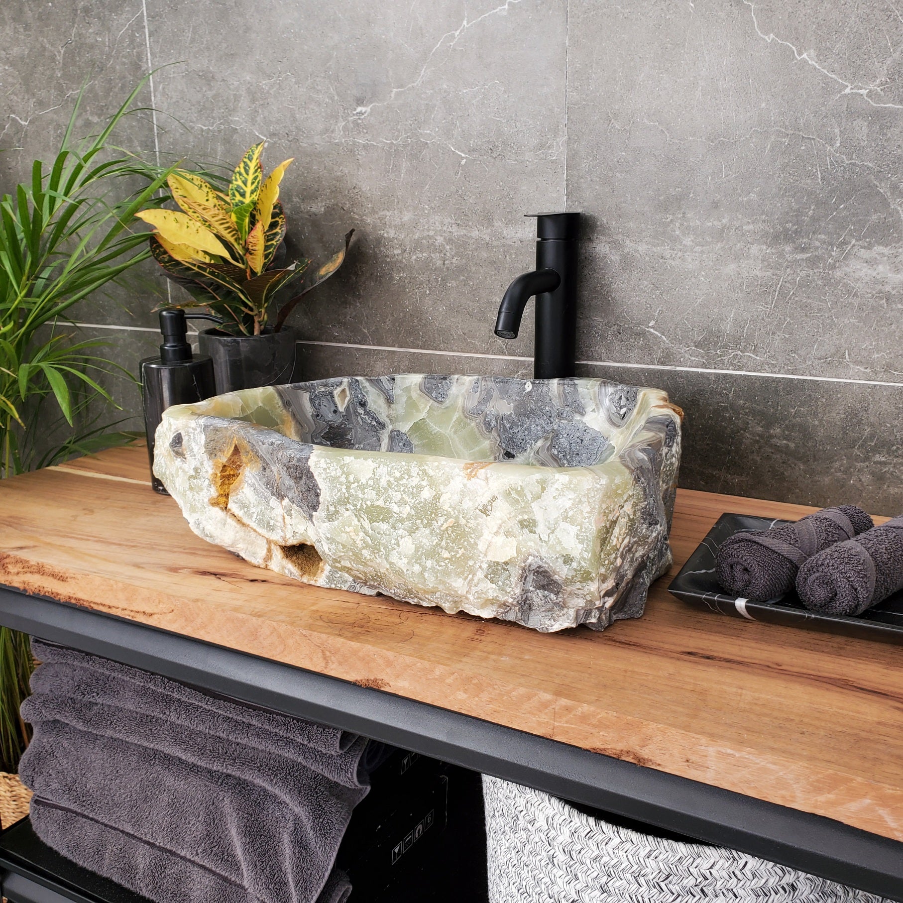 S31_30 Onyx Stone Vessel Bathroom Sink