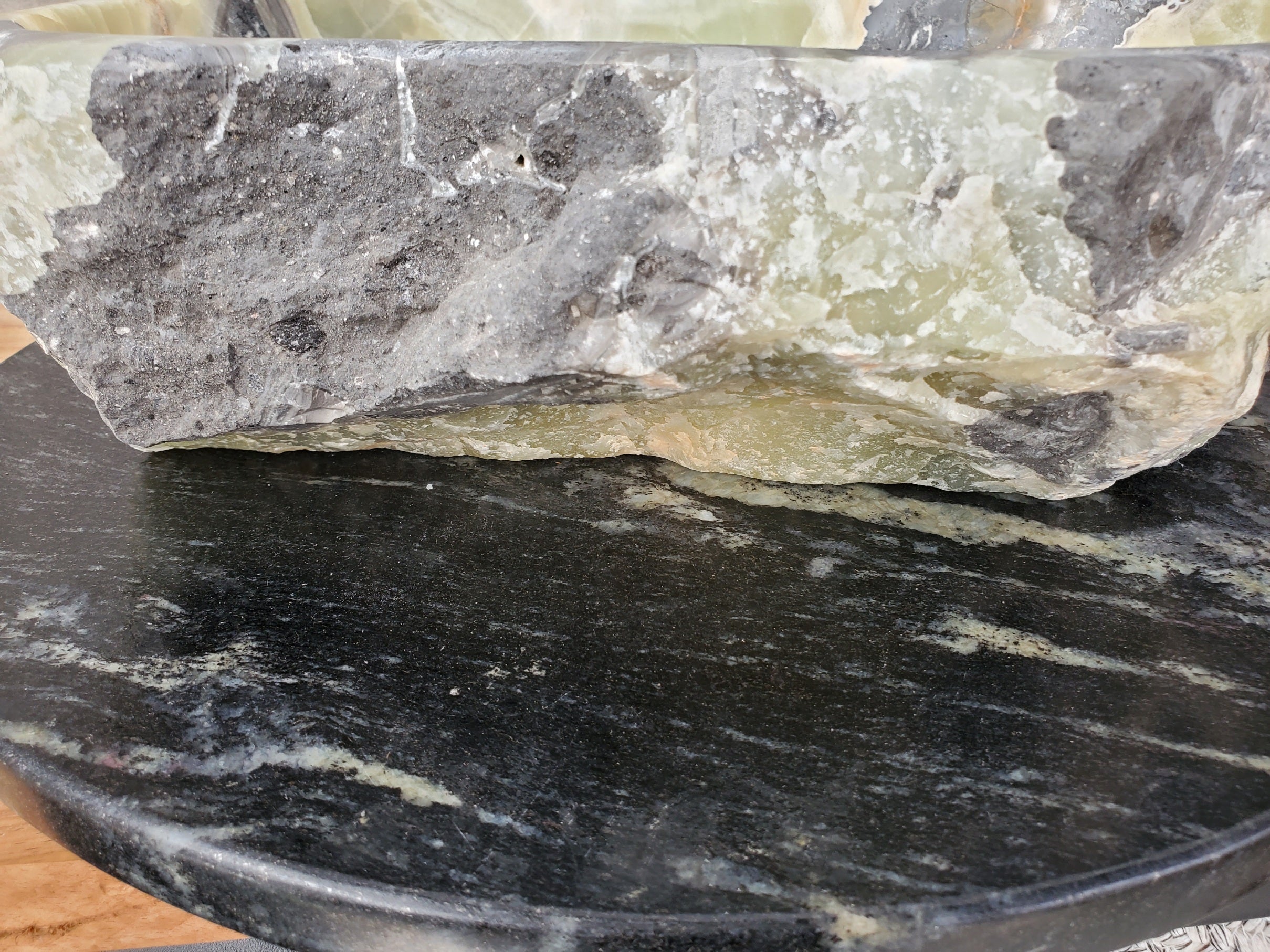 S31_30 Onyx Stone Vessel Bathroom Sink