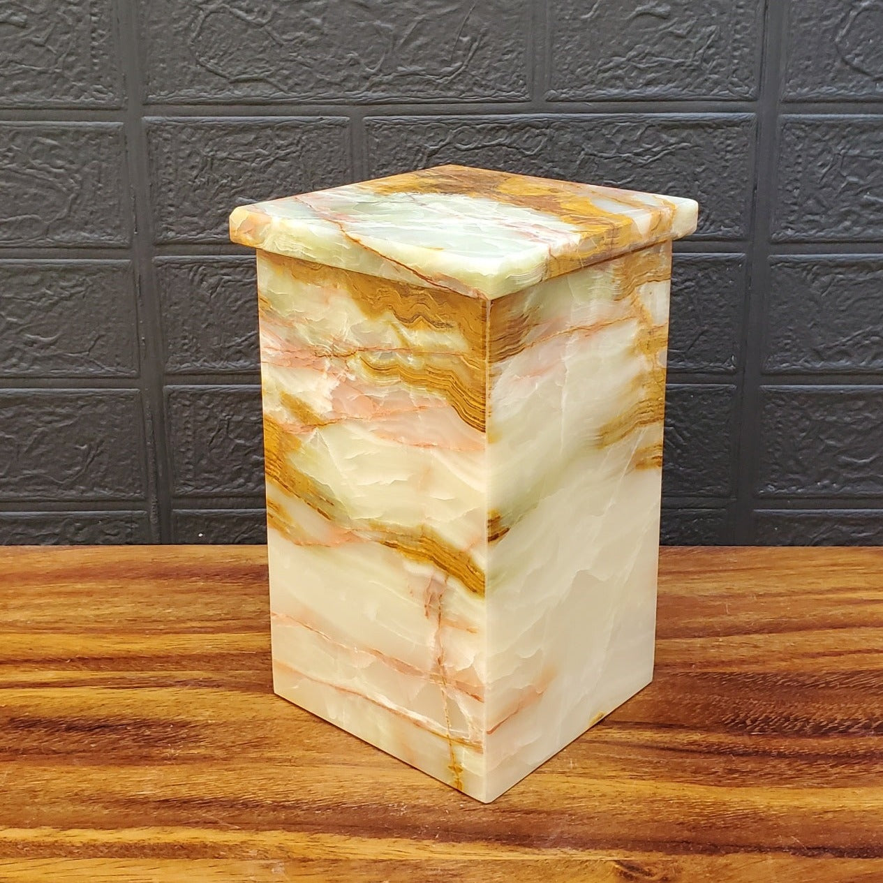 Green and Brown Onyx Memorial Cremation Urn with Lid, 300 Cubic Inch Accessories