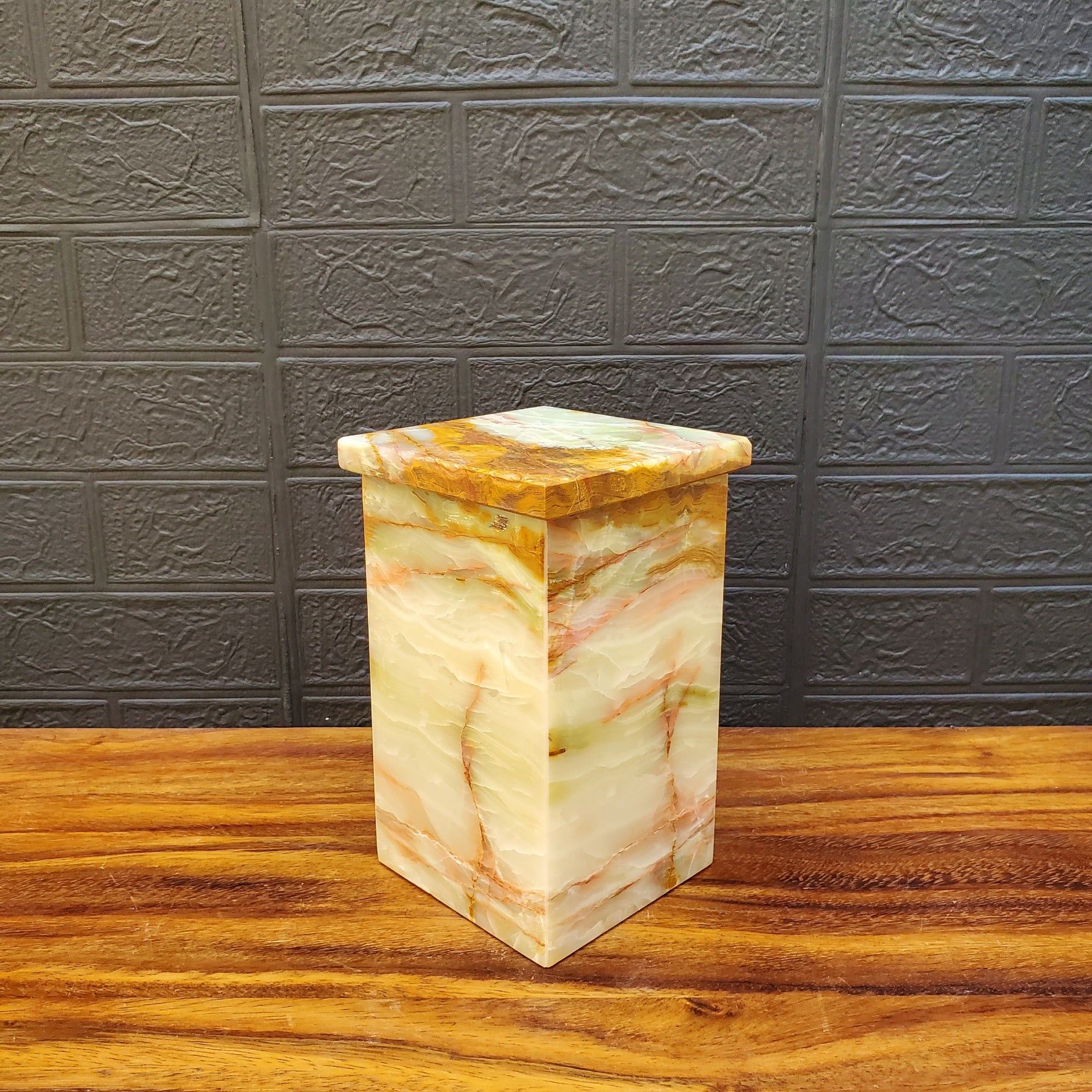 Green and Brown Onyx Memorial Cremation Urn with Lid, 300 Cubic Inch Accessories