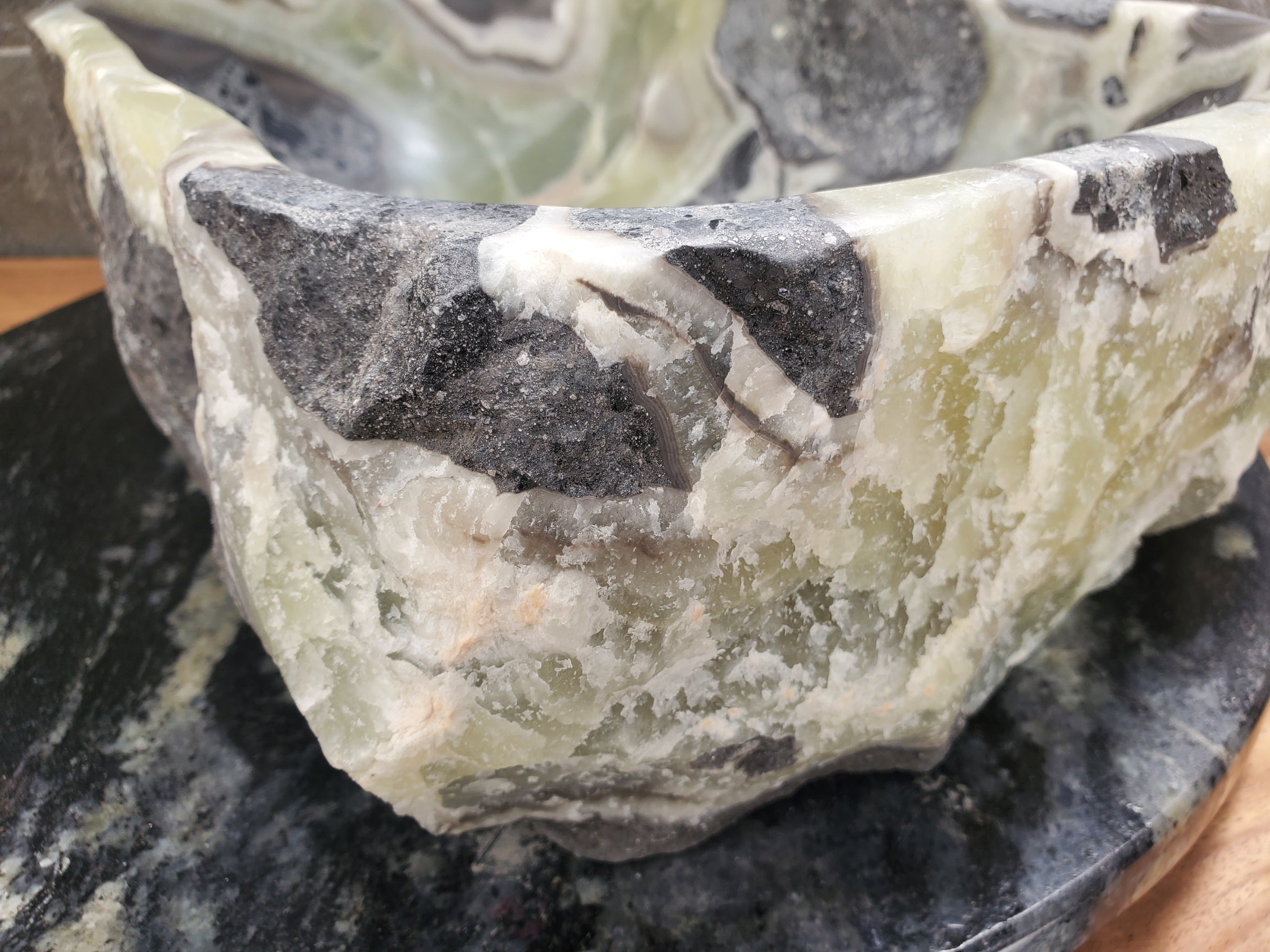 S31_24 Onyx Stone Vessel Bathroom Sink - 17 x 11 inch
