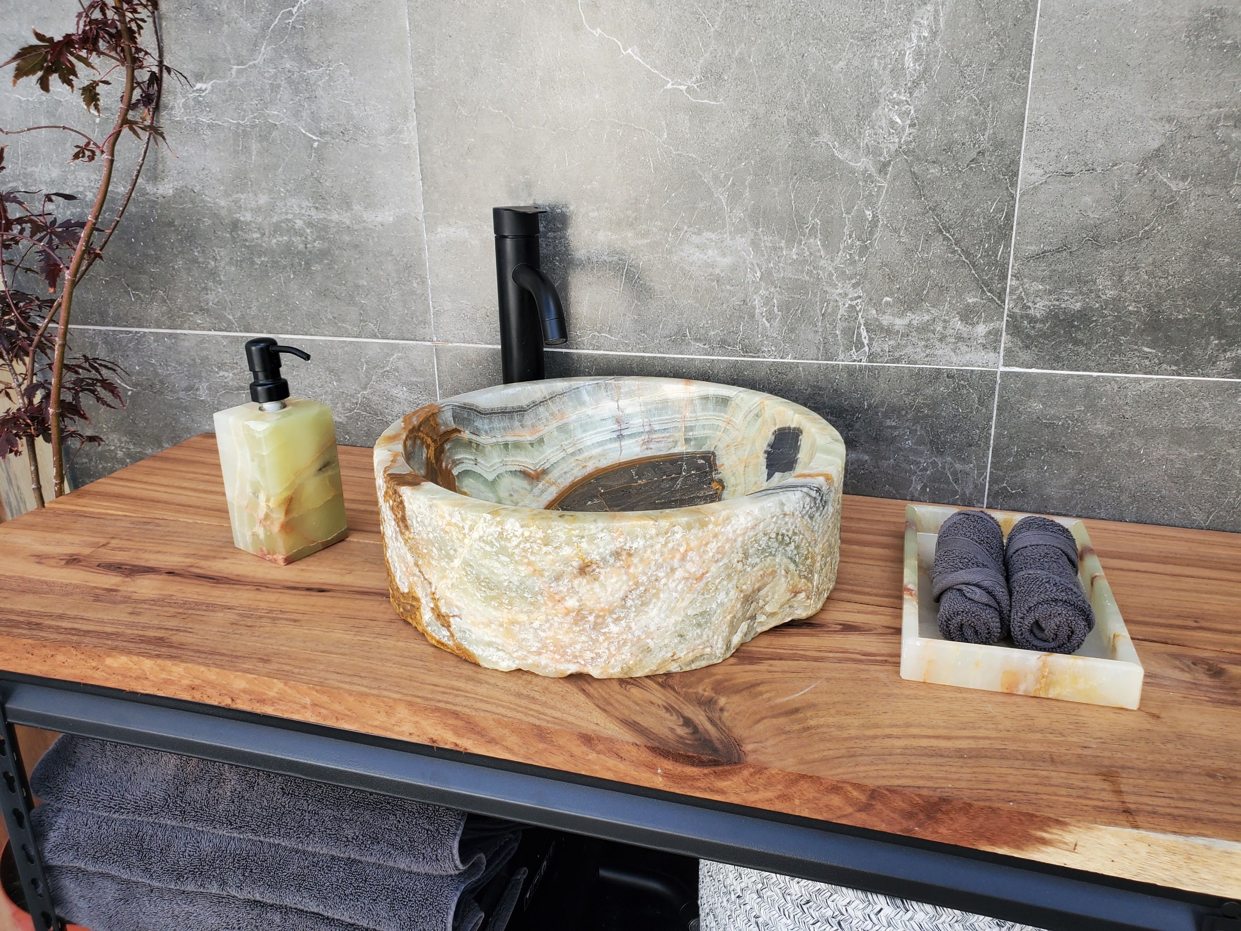 S29_28 Onyx Stone Vessel Bathroom Sink - 15 x 15 inch