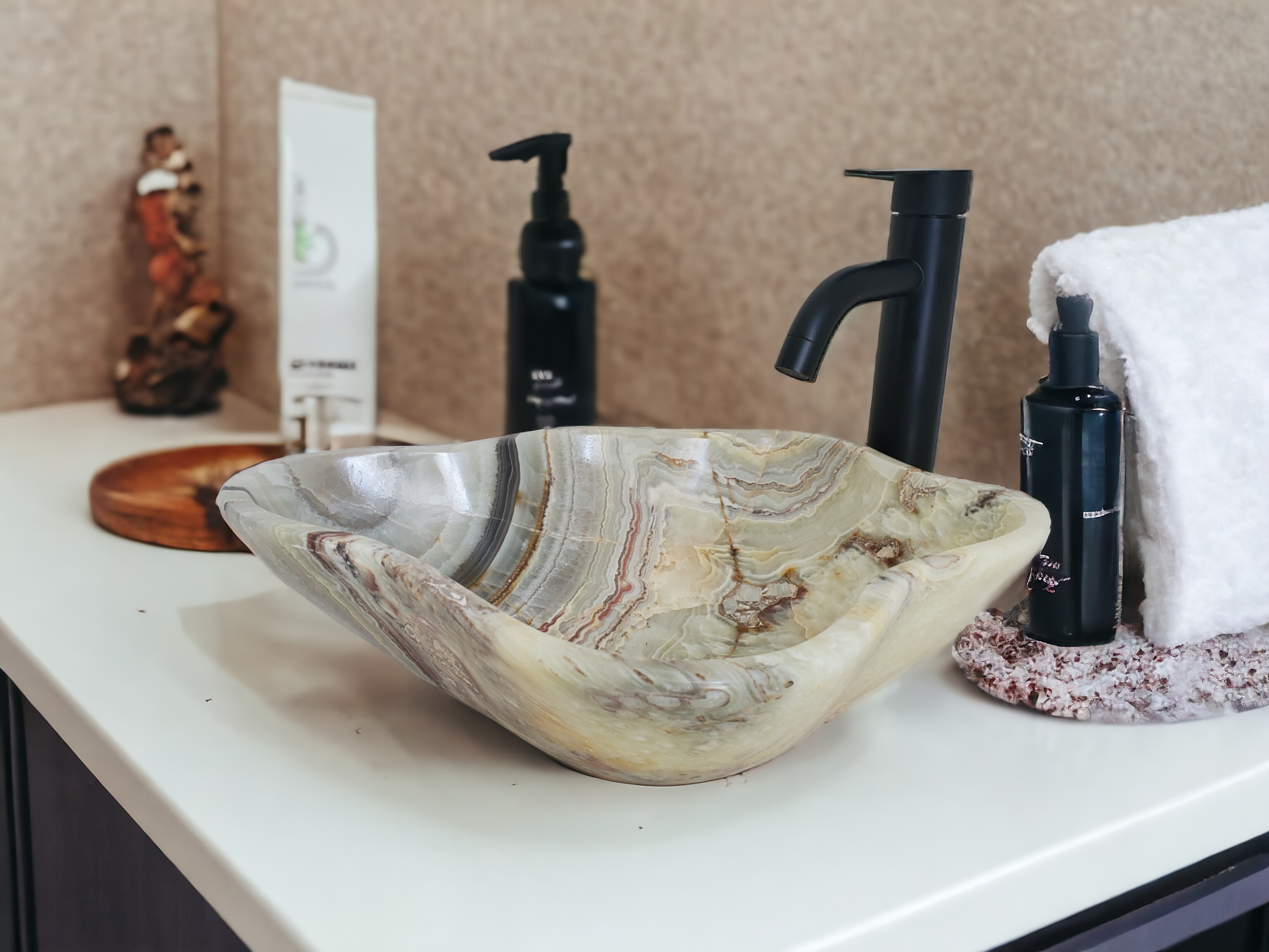 S21_05 Onyx Stone Vessel Bathroom Sink - 17.5 x 13.5 inch