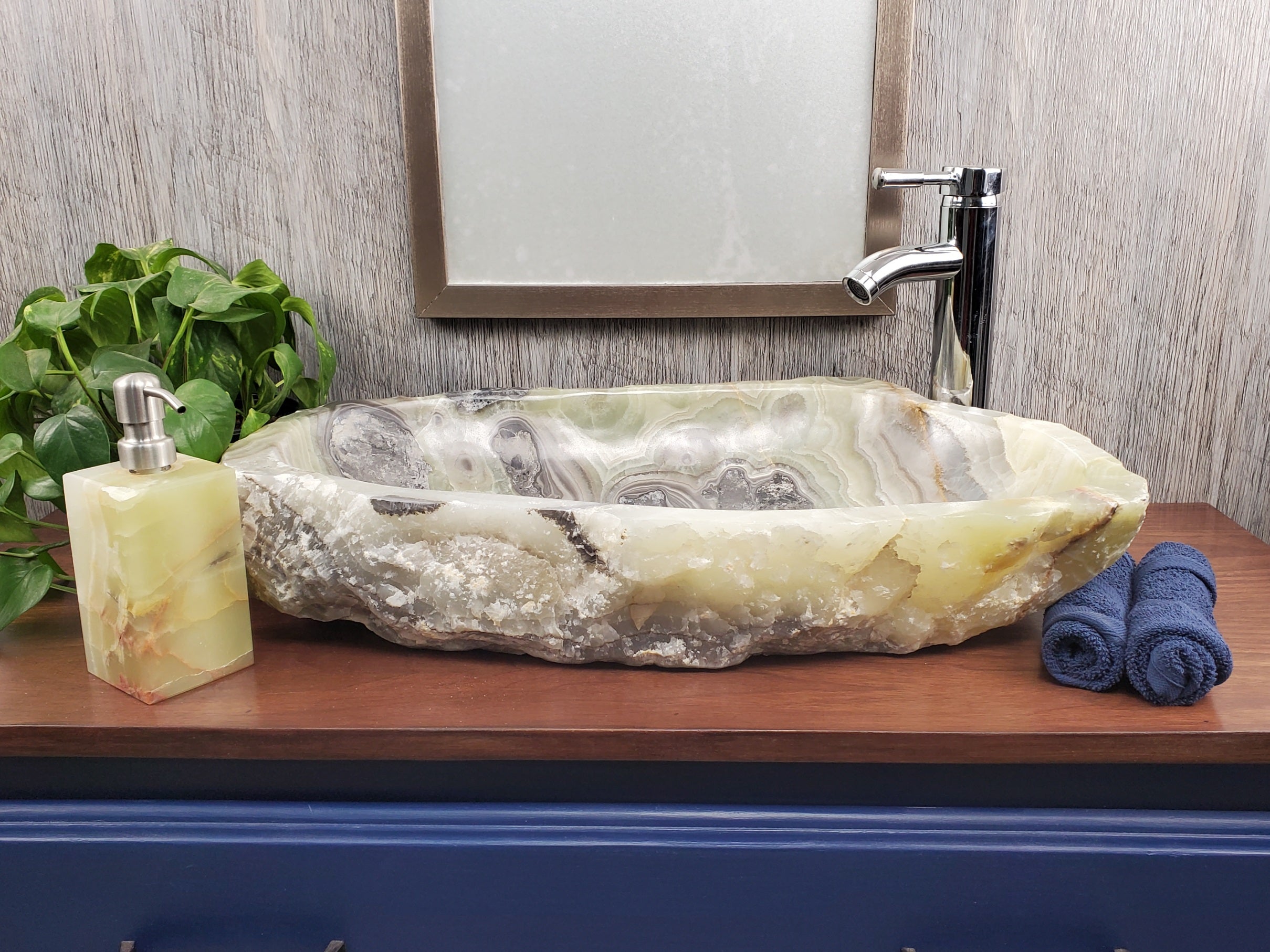 S24_16 Green Onyx Stone Vessel Bathroom Sink