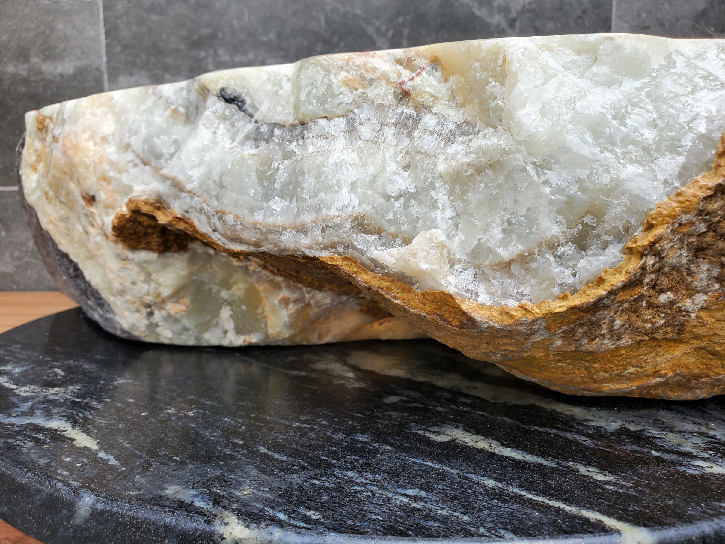 S30_26 Onyx Stone Vessel Bathroom Sink