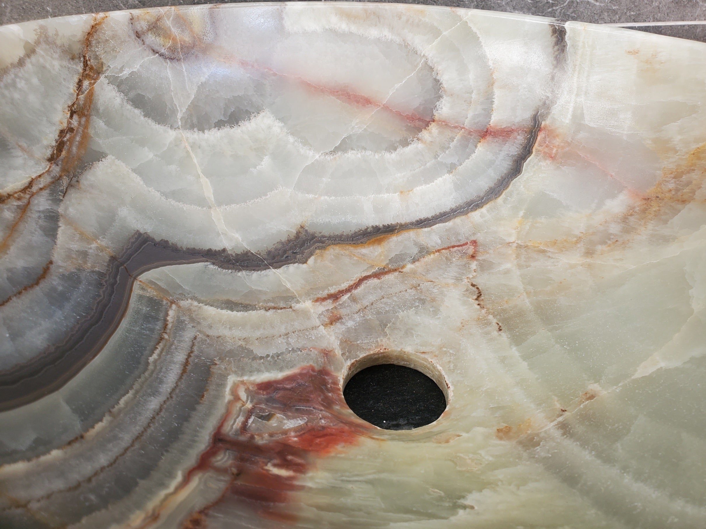 S31_16 Onyx Stone Vessel Bathroom Sink - Round