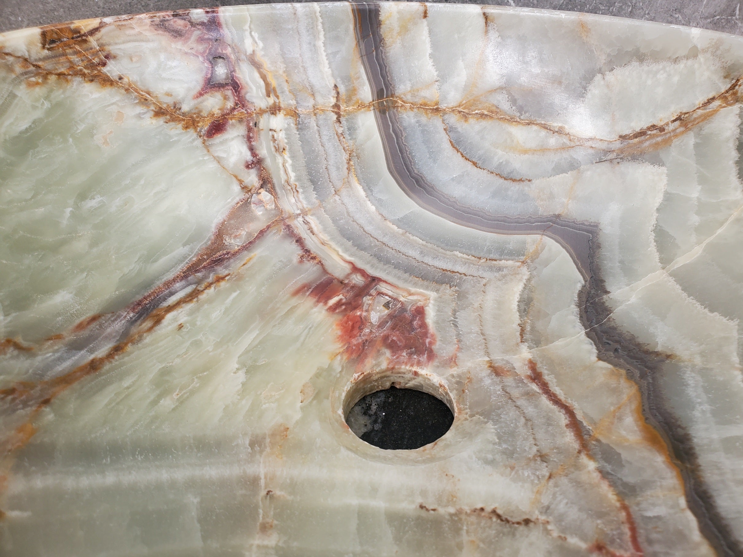 S31_16 Onyx Stone Vessel Bathroom Sink - Round