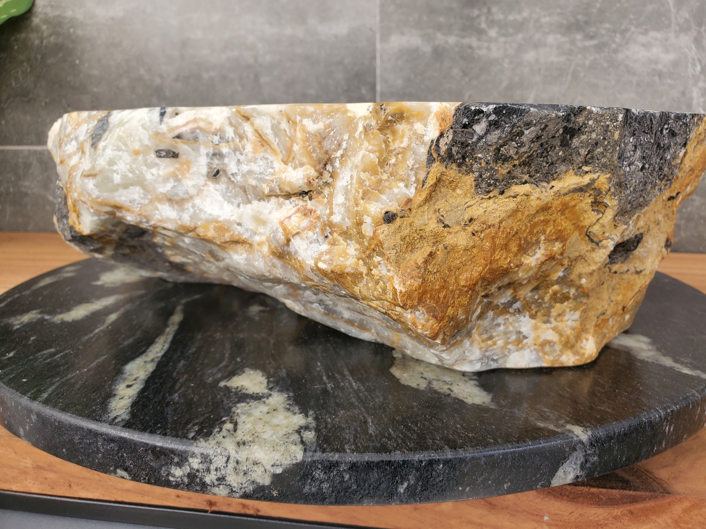 S31_19 Onyx Stone Vessel Bathroom Sink