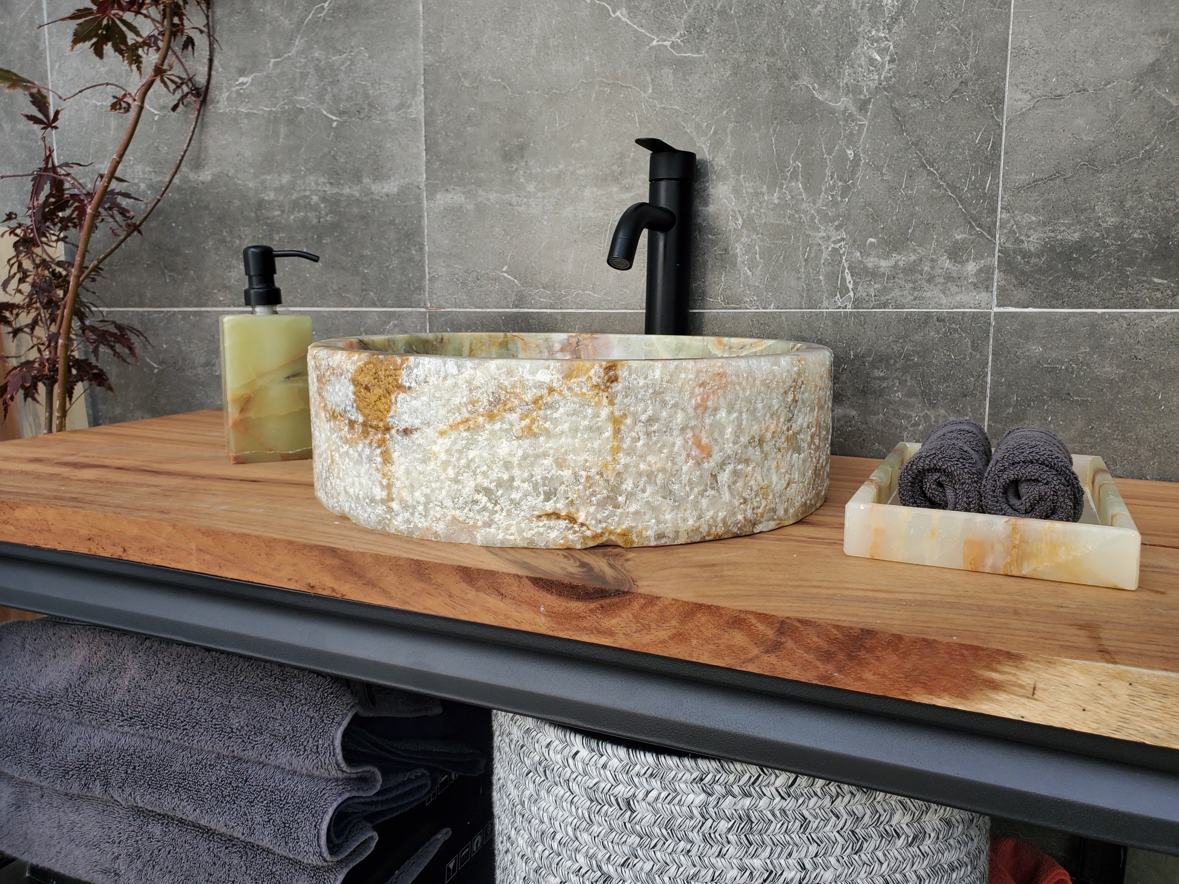 S29_29 Onyx Stone Vessel Bathroom Sink - 15 x 15 inch