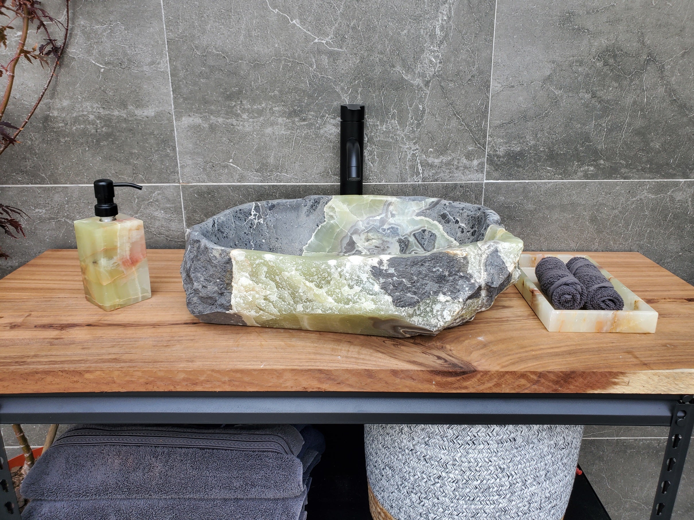 S30_27 Onyx Stone Vessel Bathroom Sink