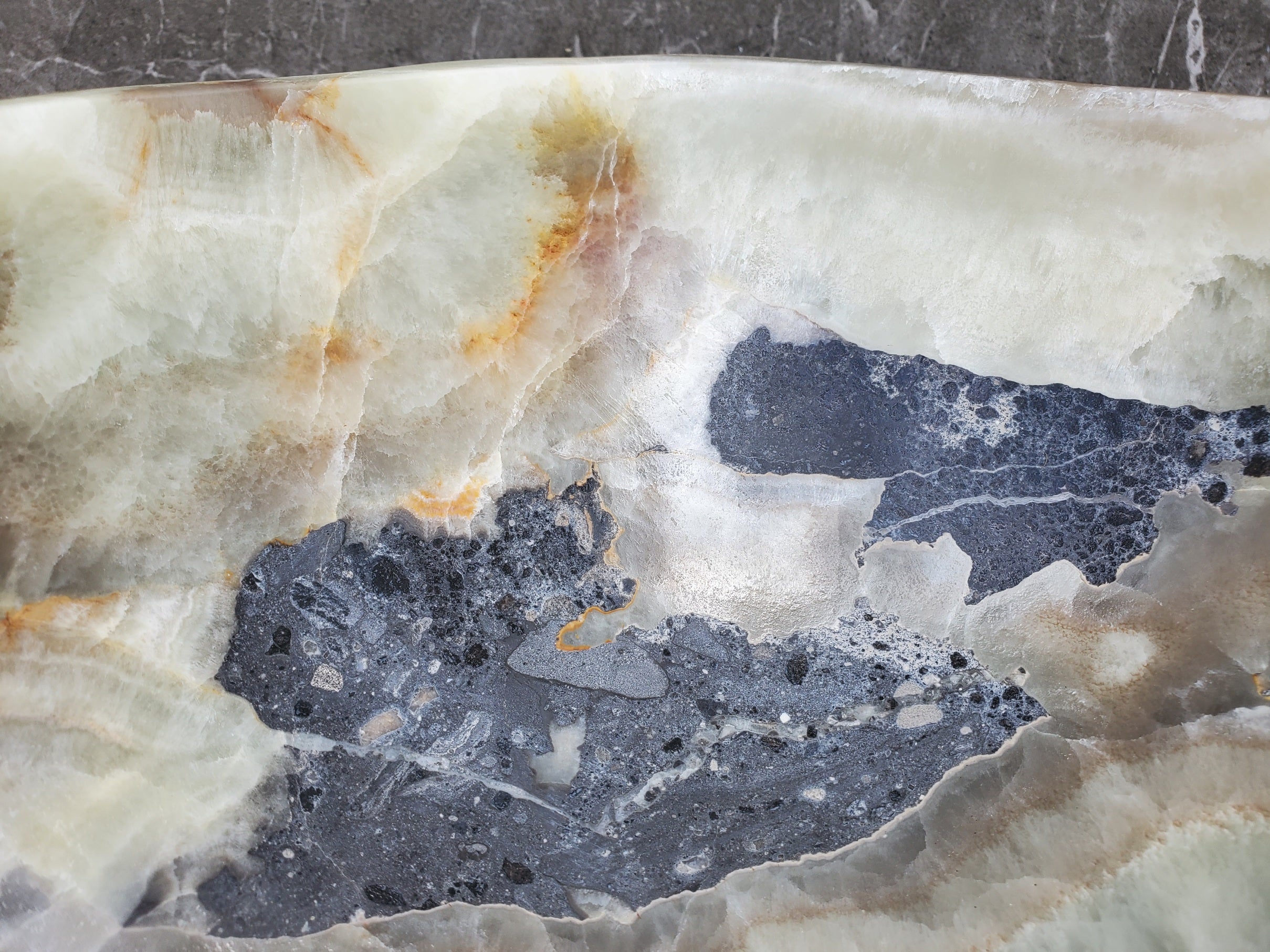 S30_26 Onyx Stone Vessel Bathroom Sink