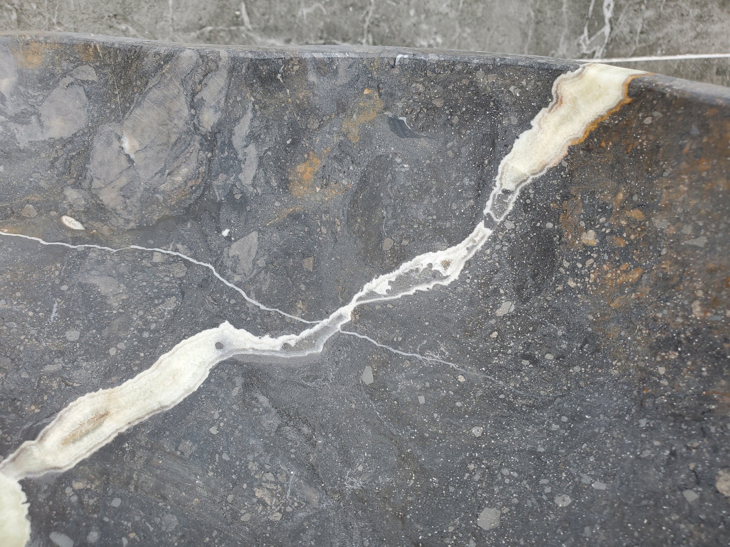 S30_16 Onyx Stone Vessel Bathroom Sink