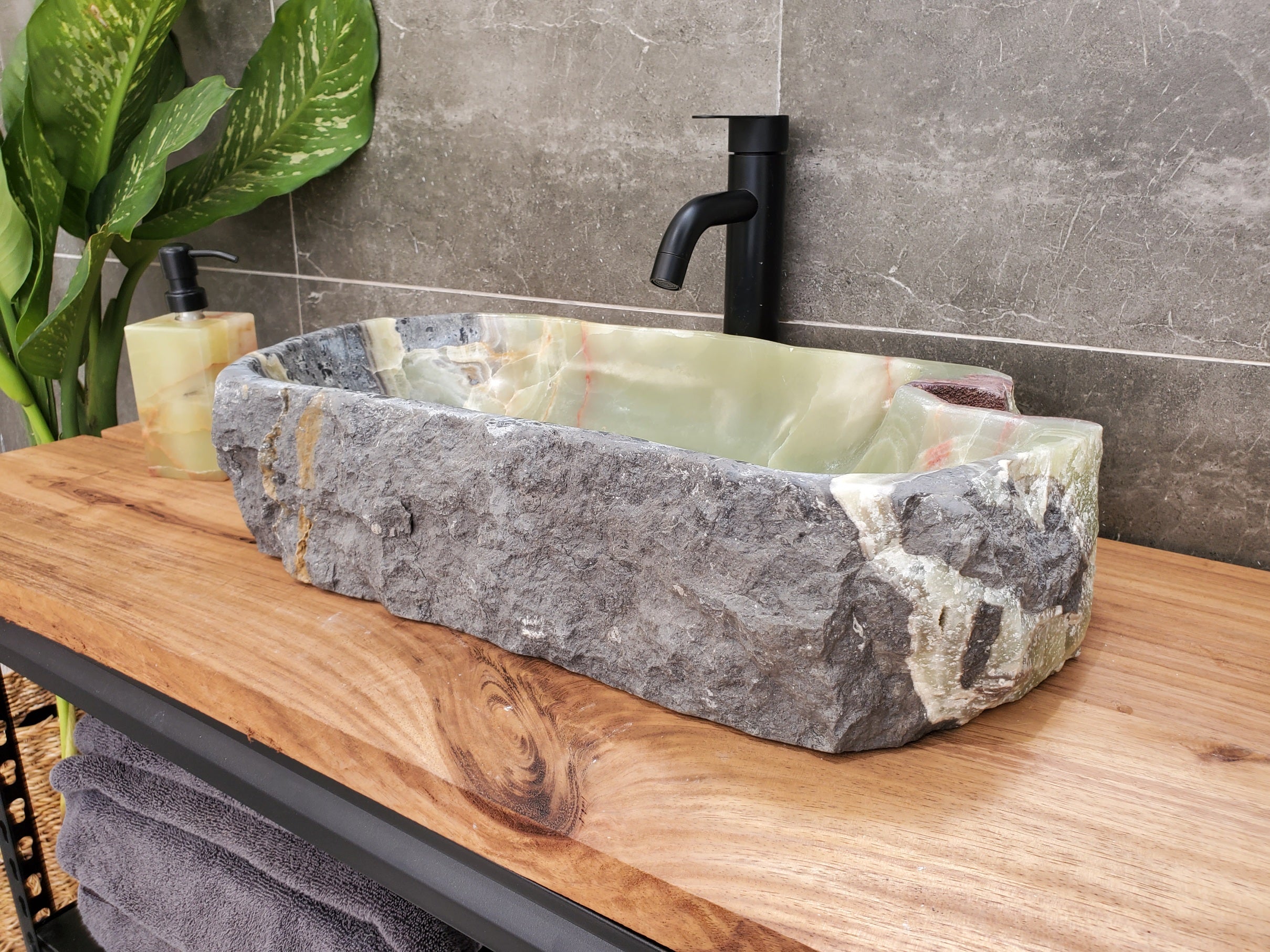 S31_11 Onyx Stone Vessel Bathroom Sink
