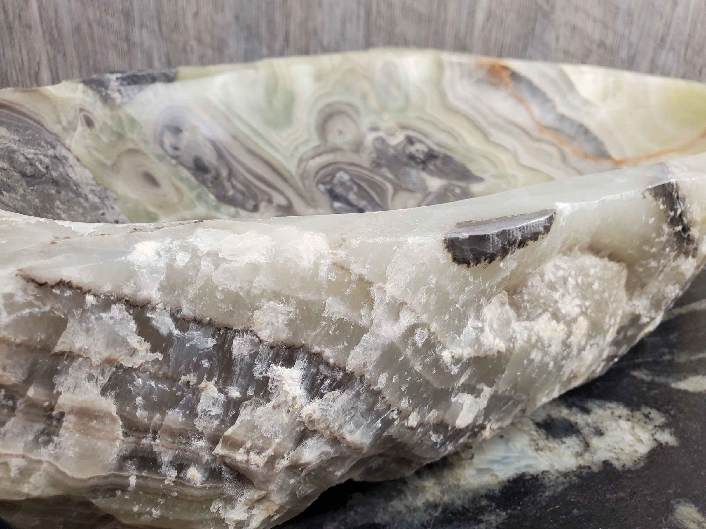 S24_16 Green Onyx Stone Vessel Bathroom Sink
