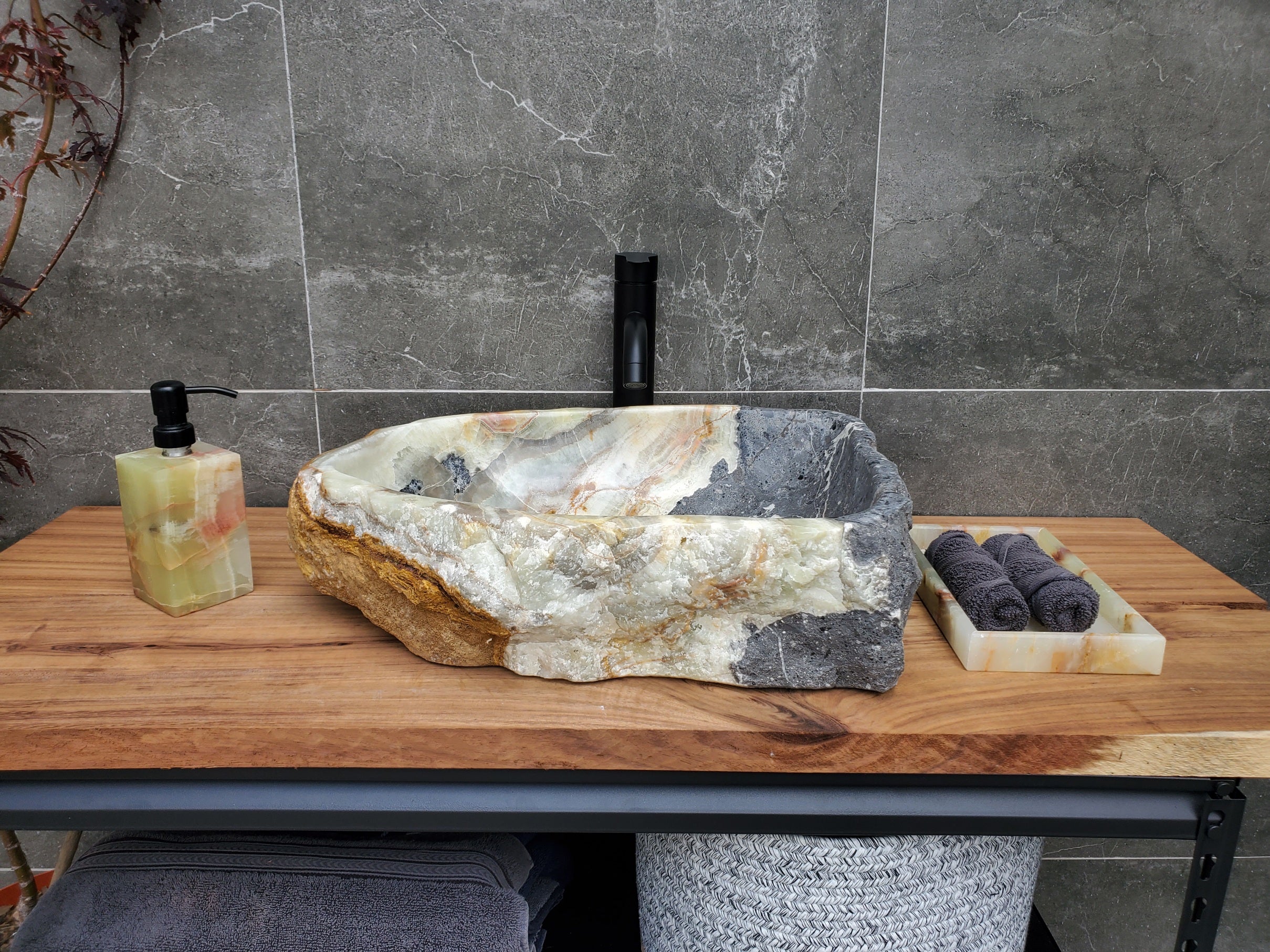 S30_26 Onyx Stone Vessel Bathroom Sink