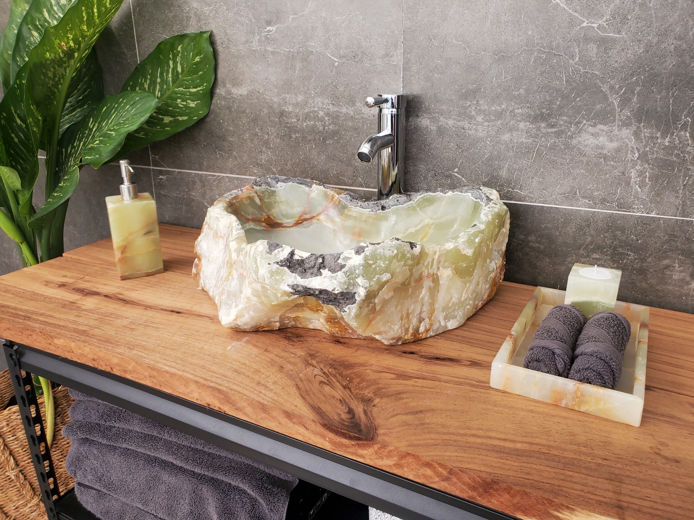 S31_17 Onyx Stone Vessel Bathroom Sink