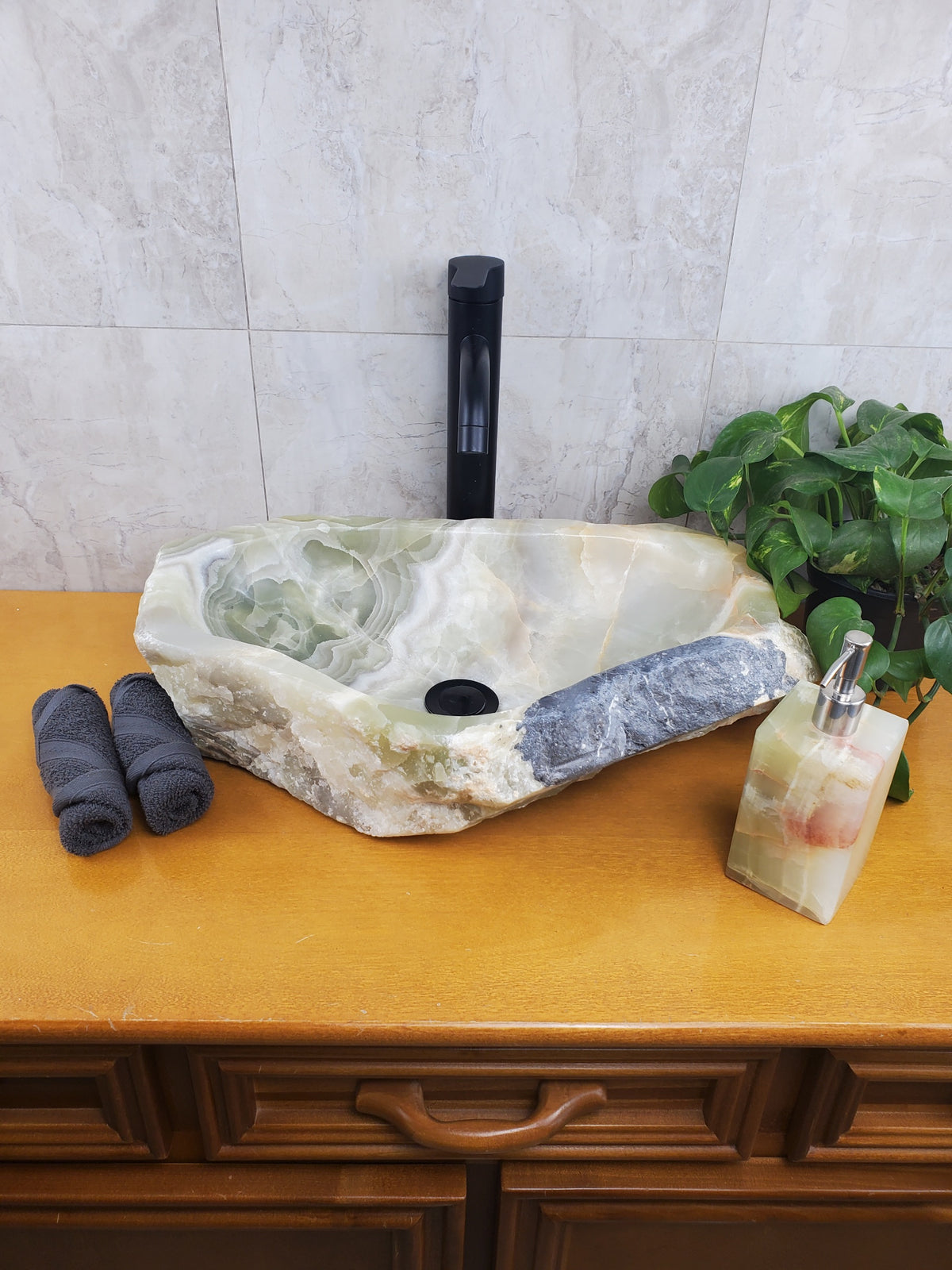 S24_07 Onyx Stone Vessel Bathroom Sink