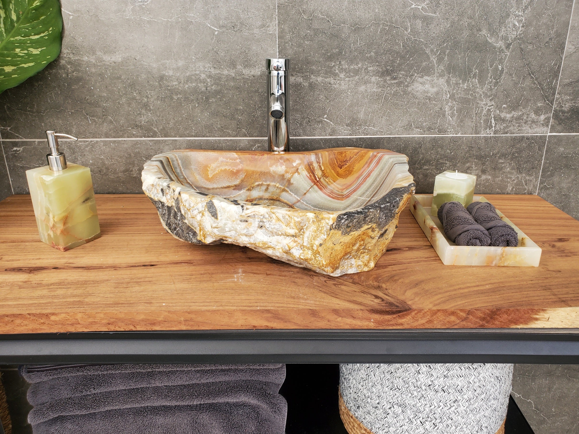 S31_19 Onyx Stone Vessel Bathroom Sink