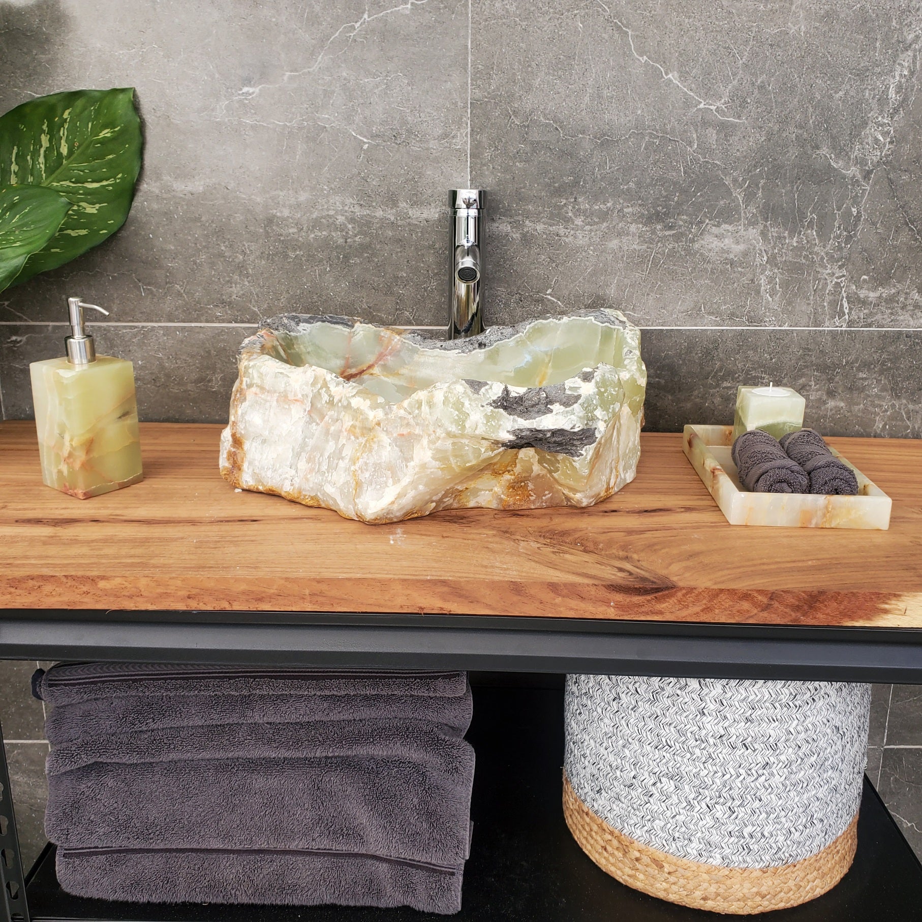 S31_17 Onyx Stone Vessel Bathroom Sink