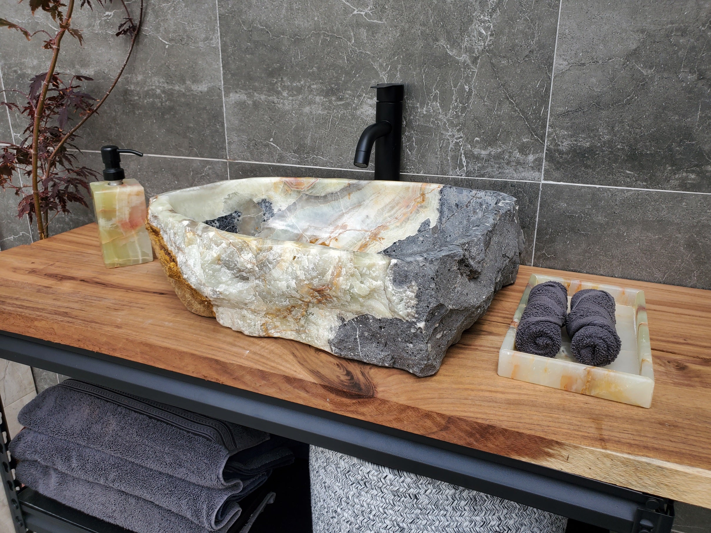 S30_26 Onyx Stone Vessel Bathroom Sink