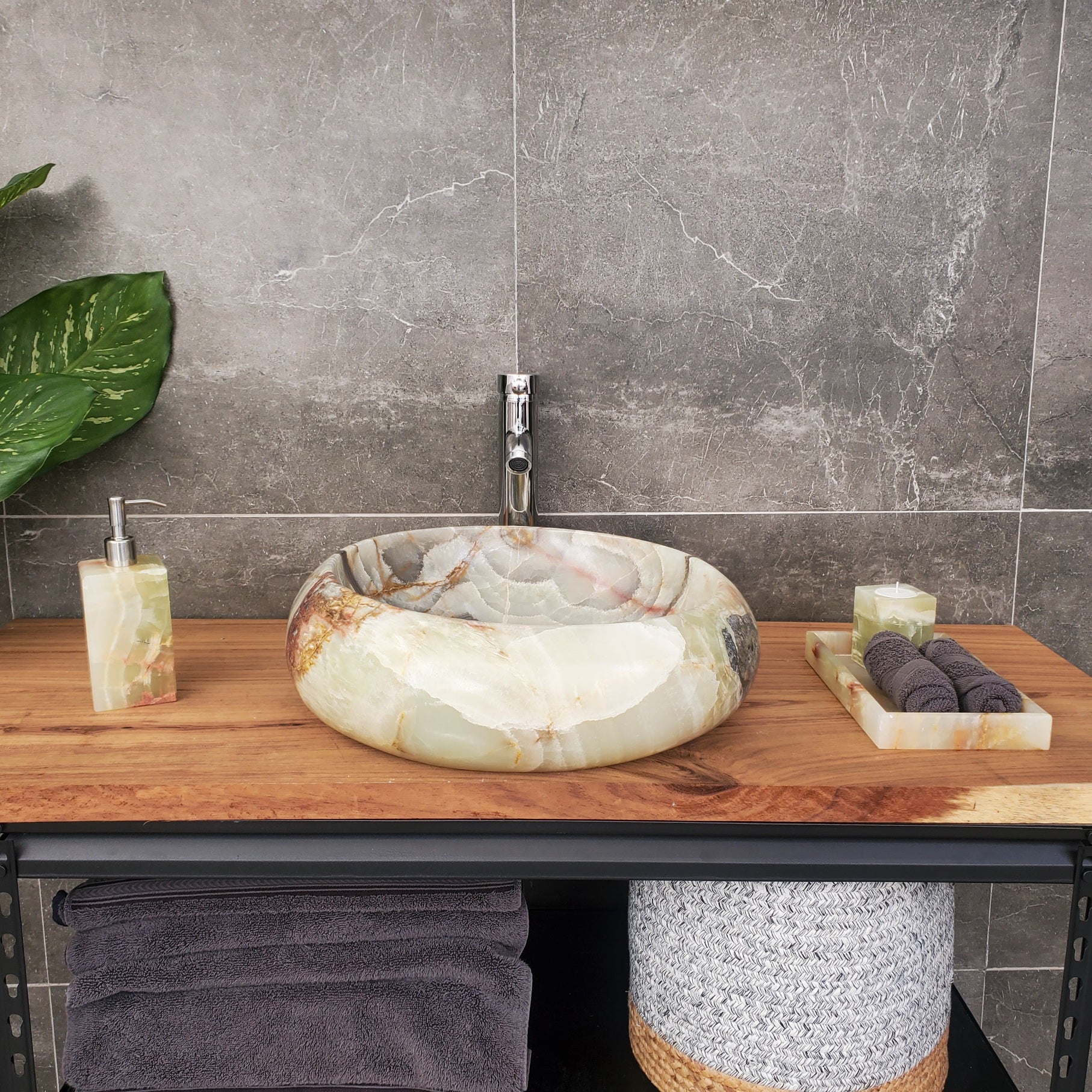 S31_16 Onyx Stone Vessel Bathroom Sink - Round