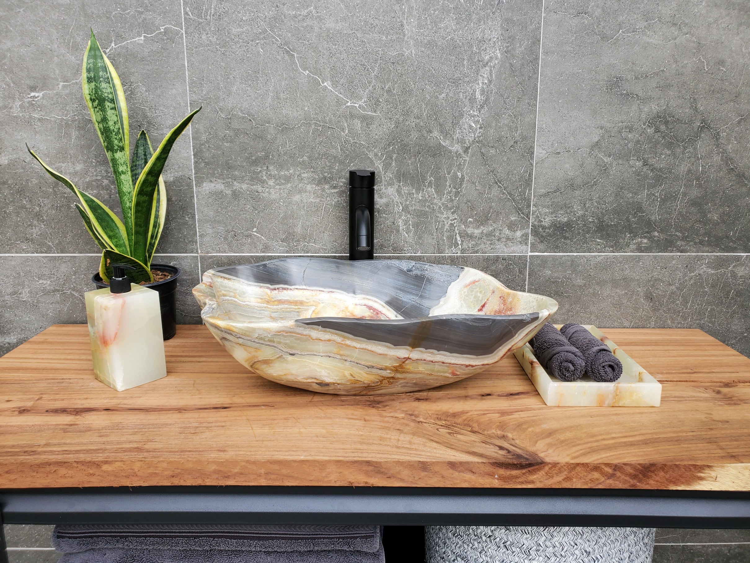 S31_01 Onyx Stone Vessel Bathroom Sink