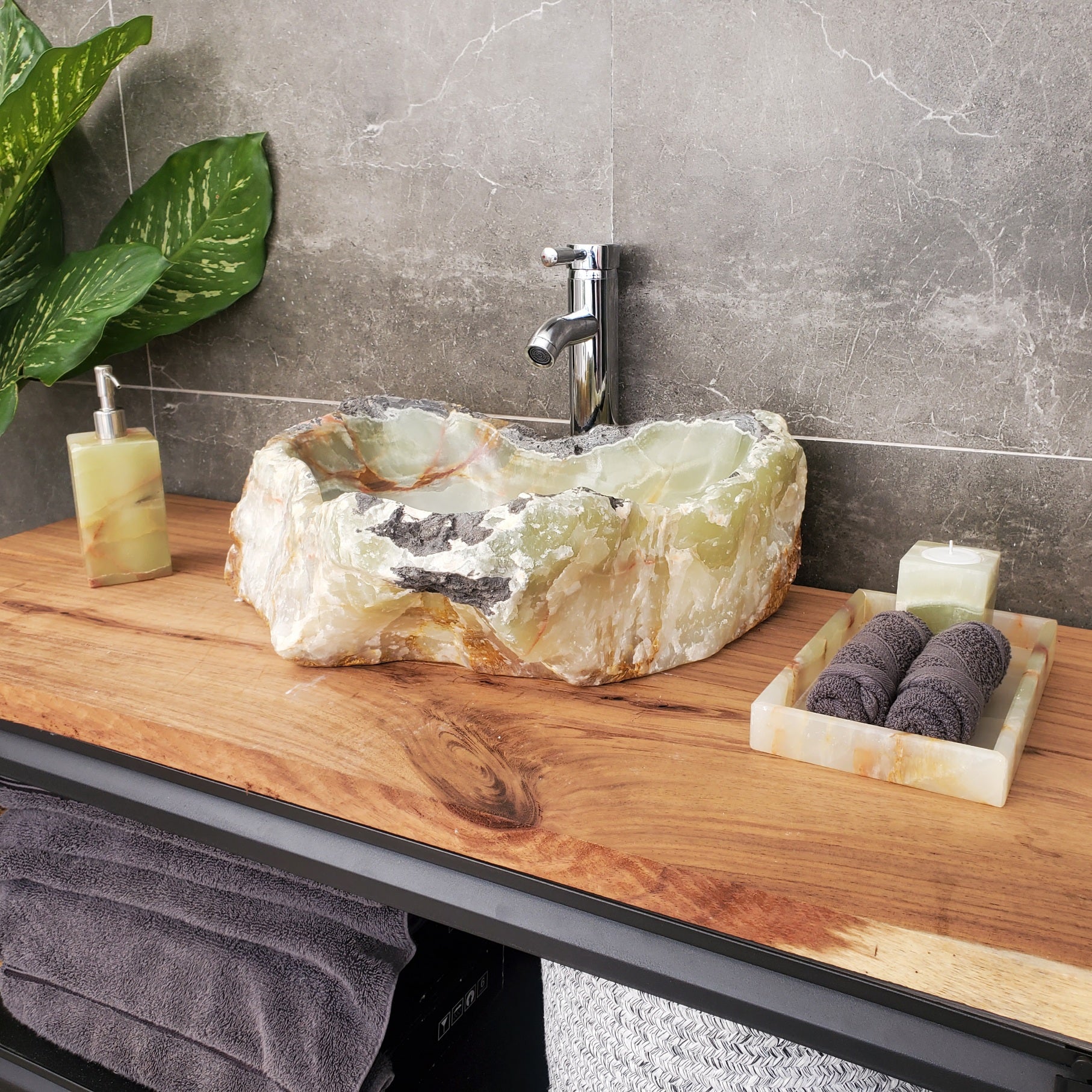 S31_17 Onyx Stone Vessel Bathroom Sink