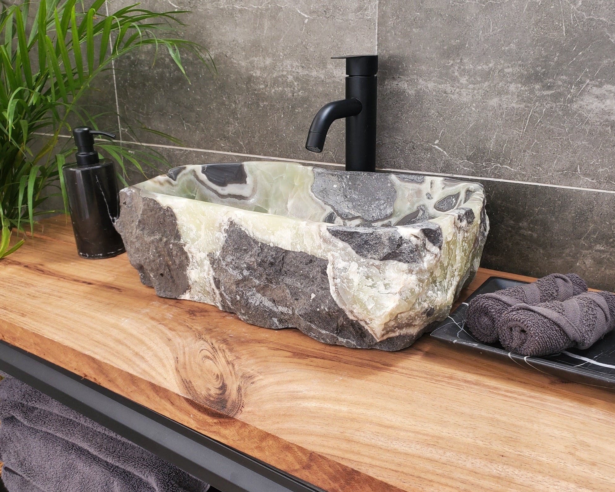 S31_24 Onyx Stone Vessel Bathroom Sink