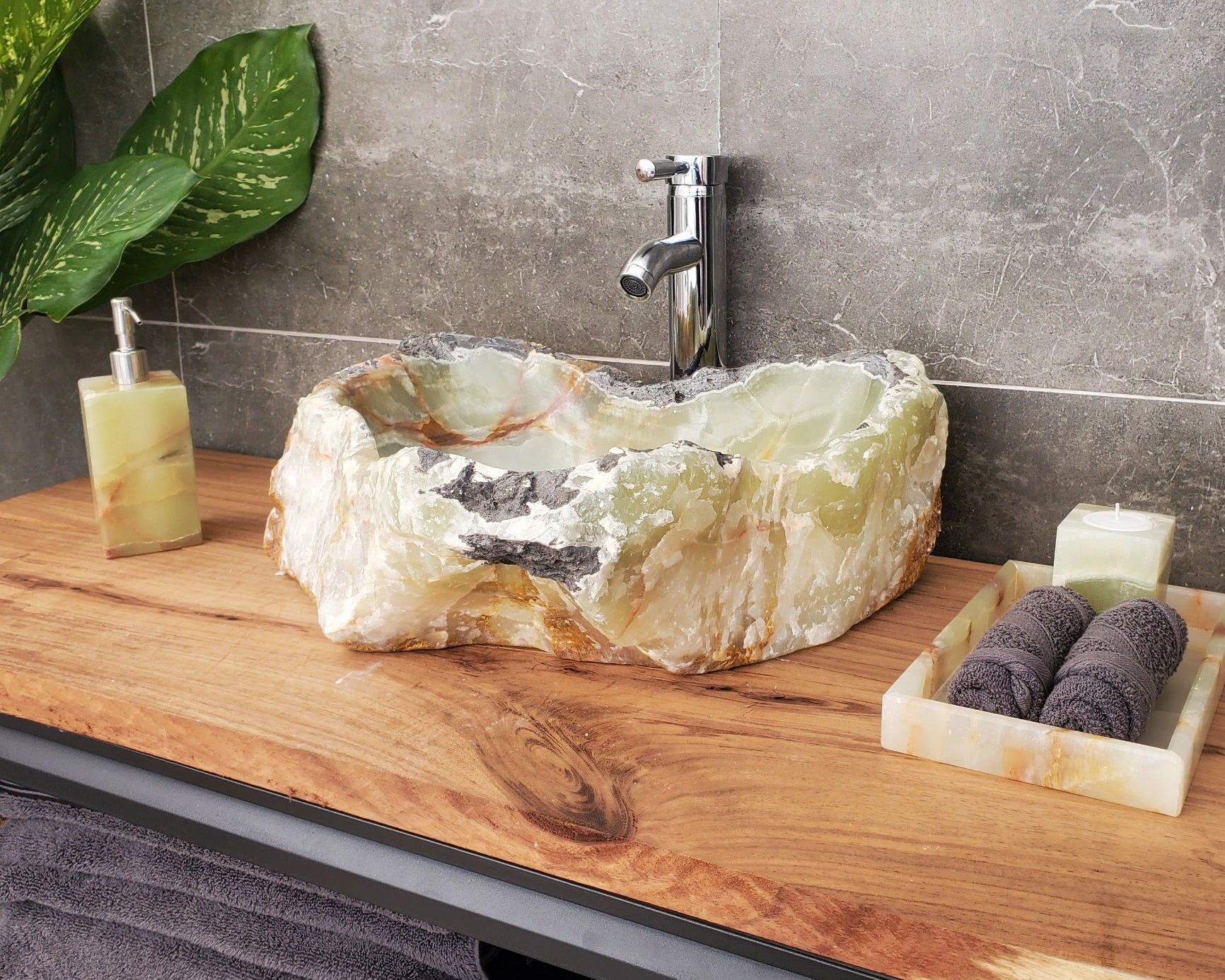 S31_17 Onyx Stone Vessel Bathroom Sink - 17.5 x 14 inch