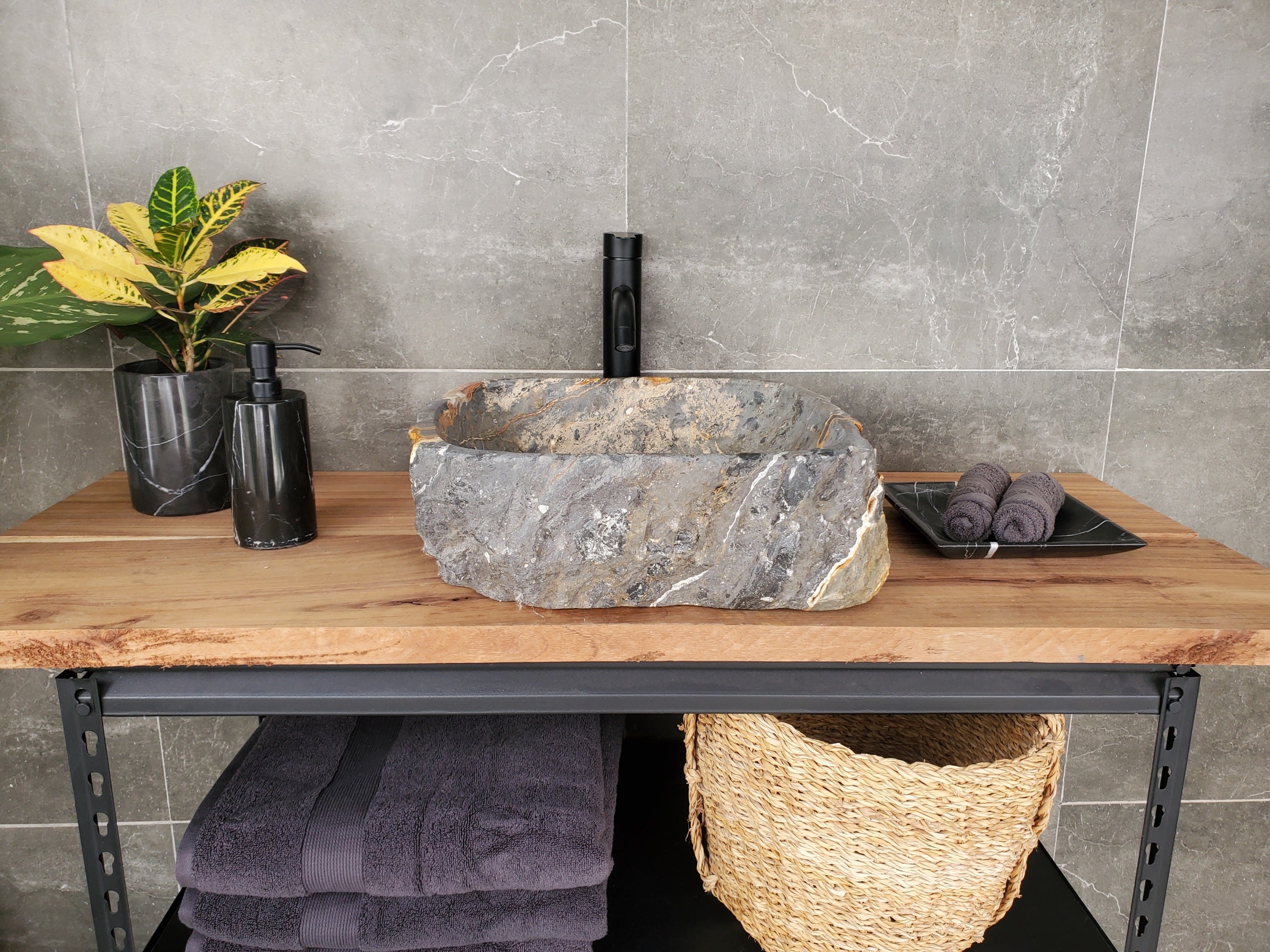 S33_01 Onyx Stone Vessel Bathroom Sink - 15.5 x 15