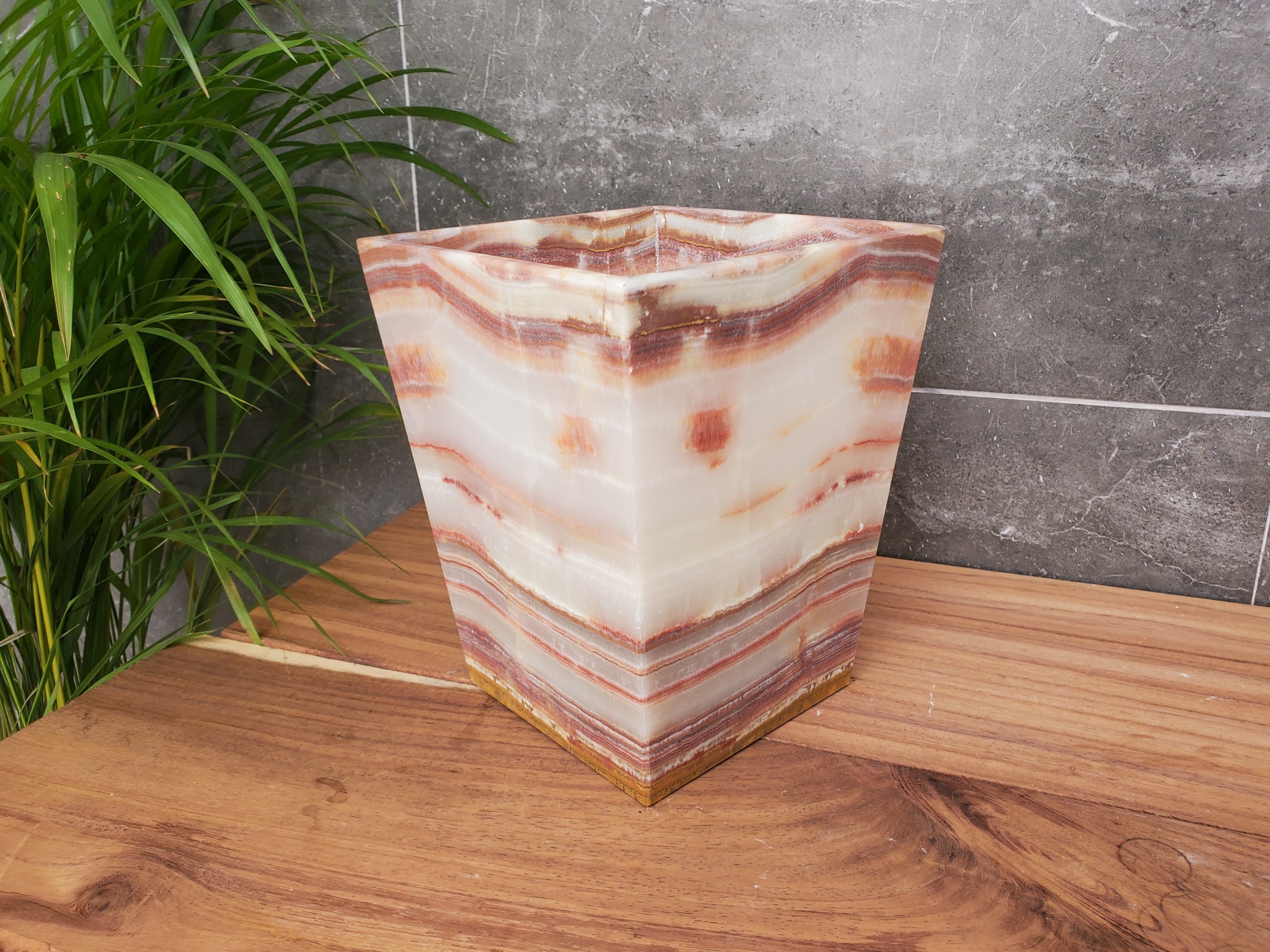 WB_16SQ Onyx Stone Waste Basket