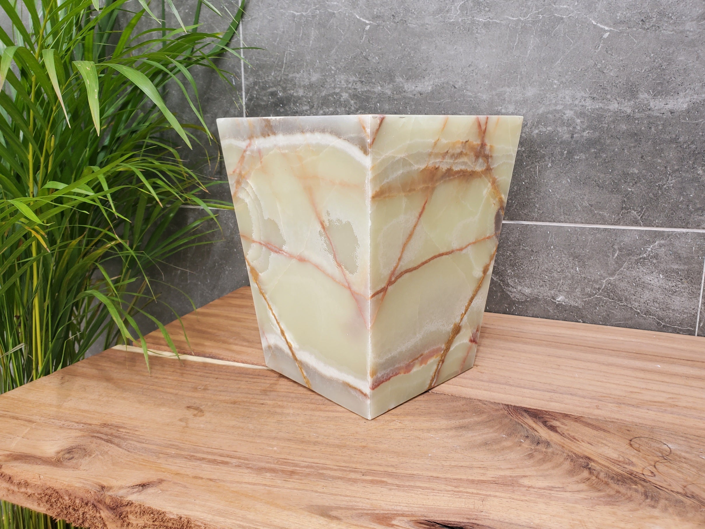 WB_15SQ Onyx Stone Waste Basket