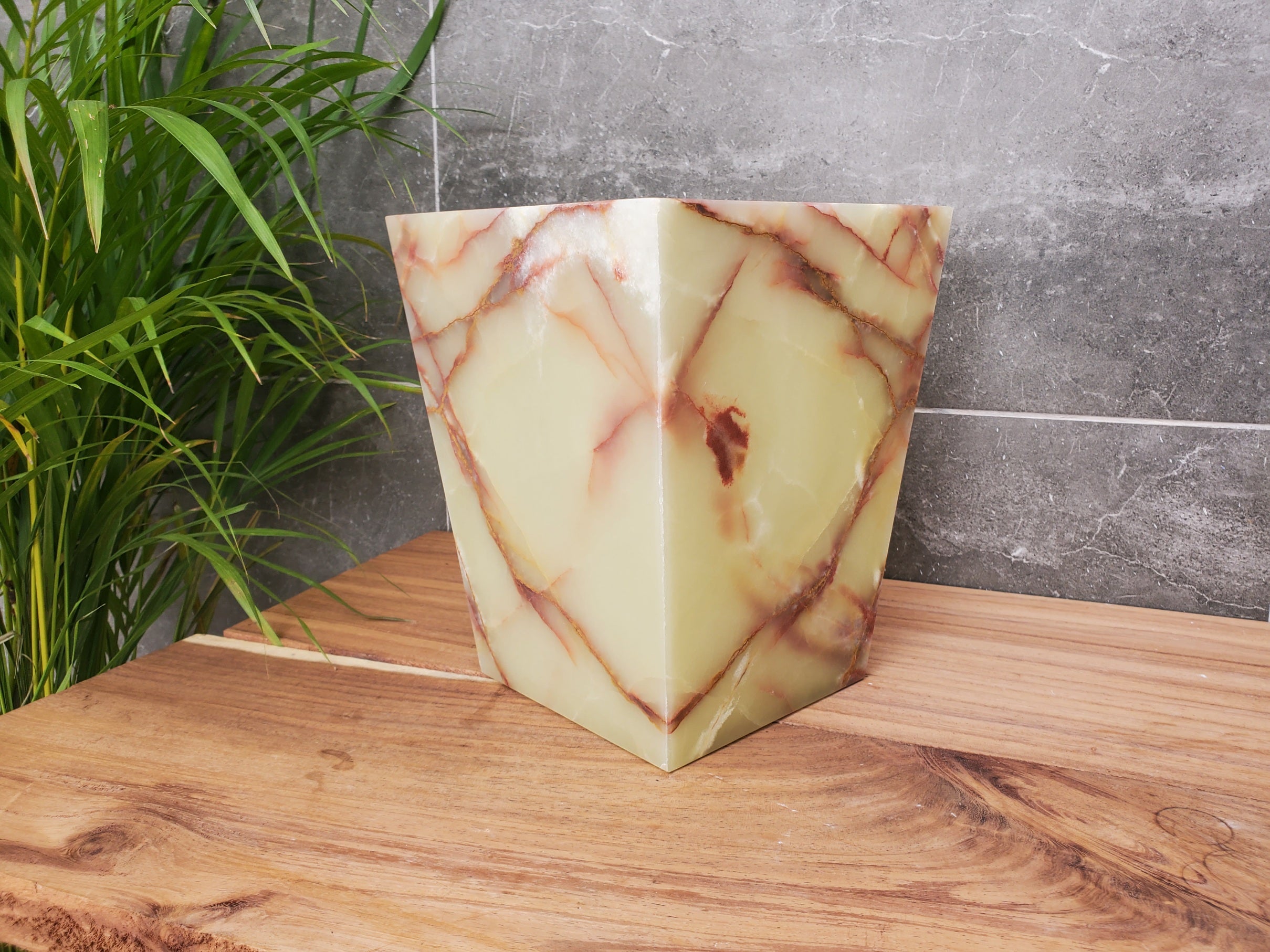 WB_15SQ Onyx Stone Waste Basket