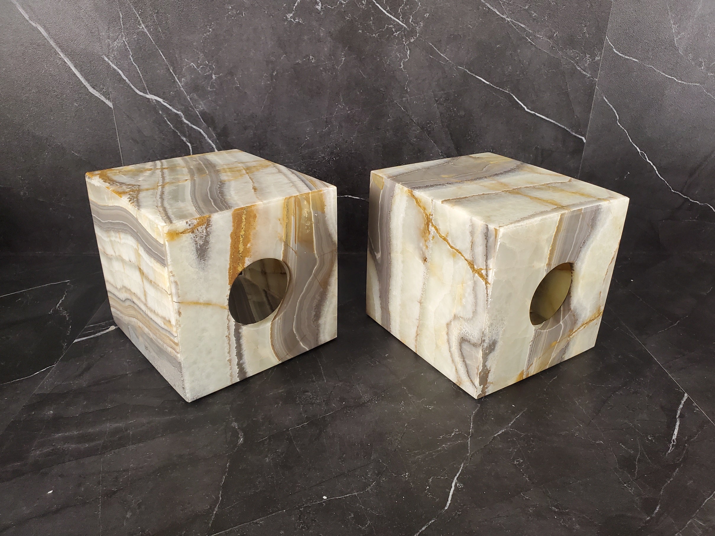 TCSQ_51 Green Onyx Tissue Box Cover (Cube)