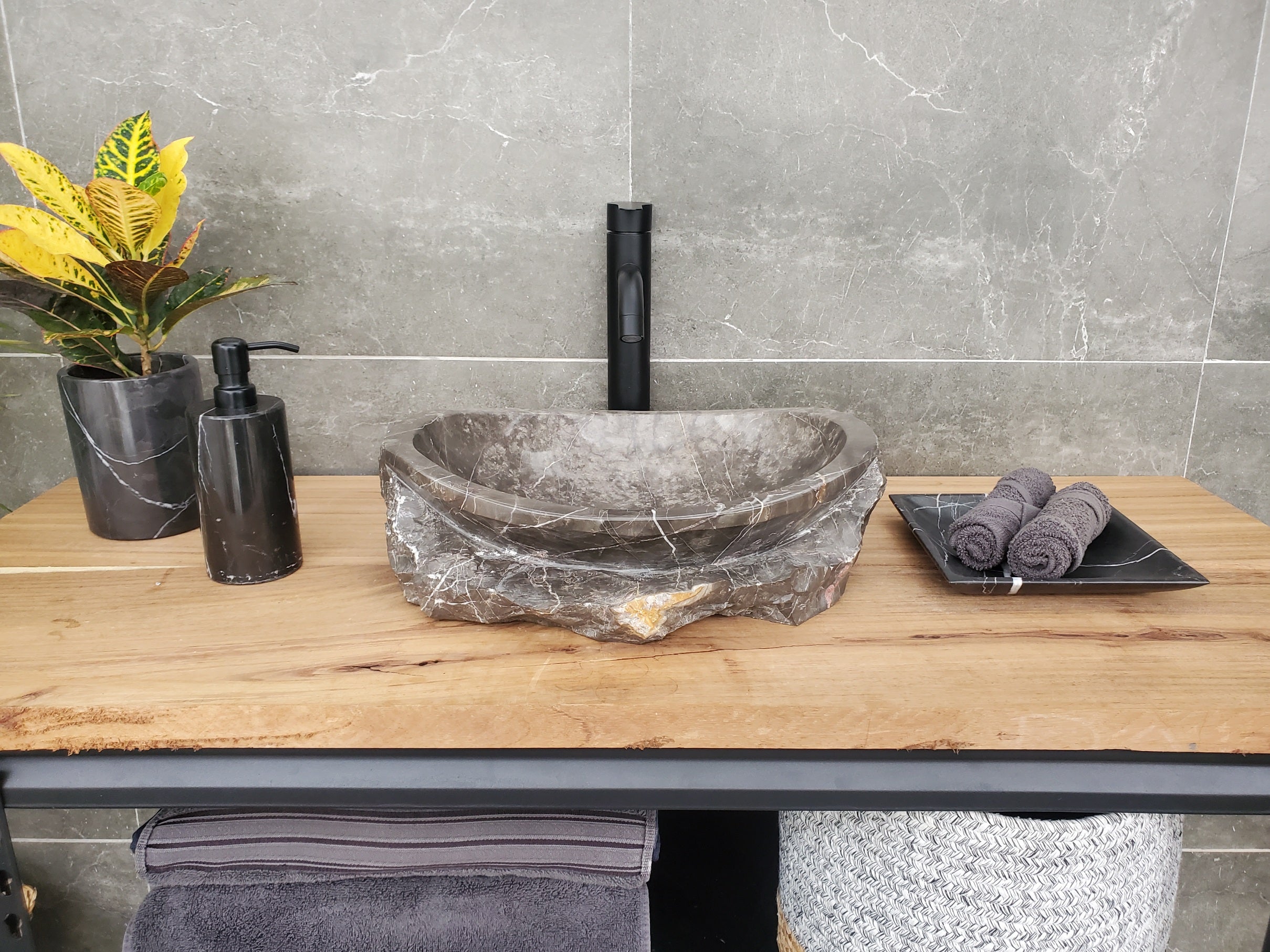 S31_41 Oval Carved Marble Vessel Sink - 16 x 13.5 inch